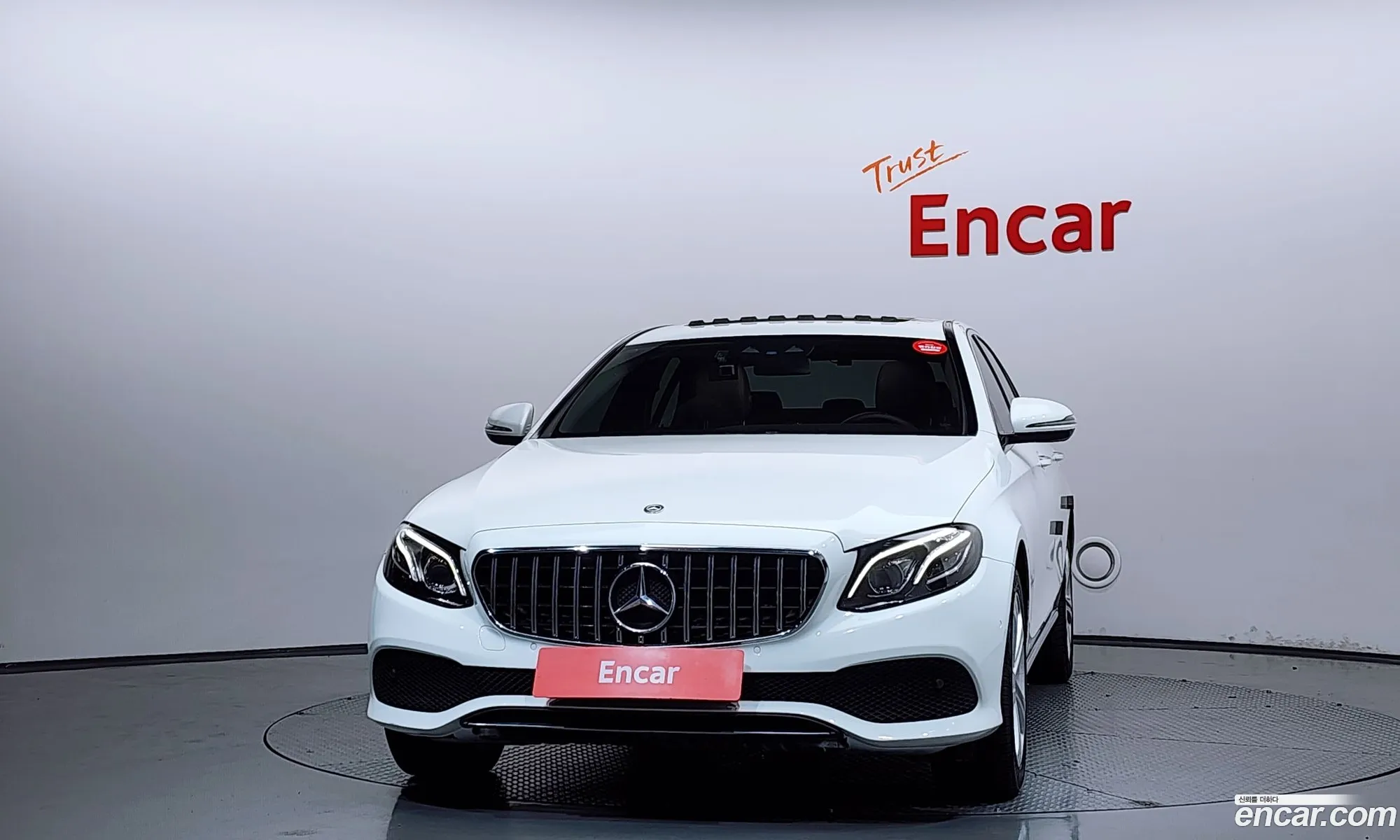 Mercedes-Benz E-Class W213 2017 — 8