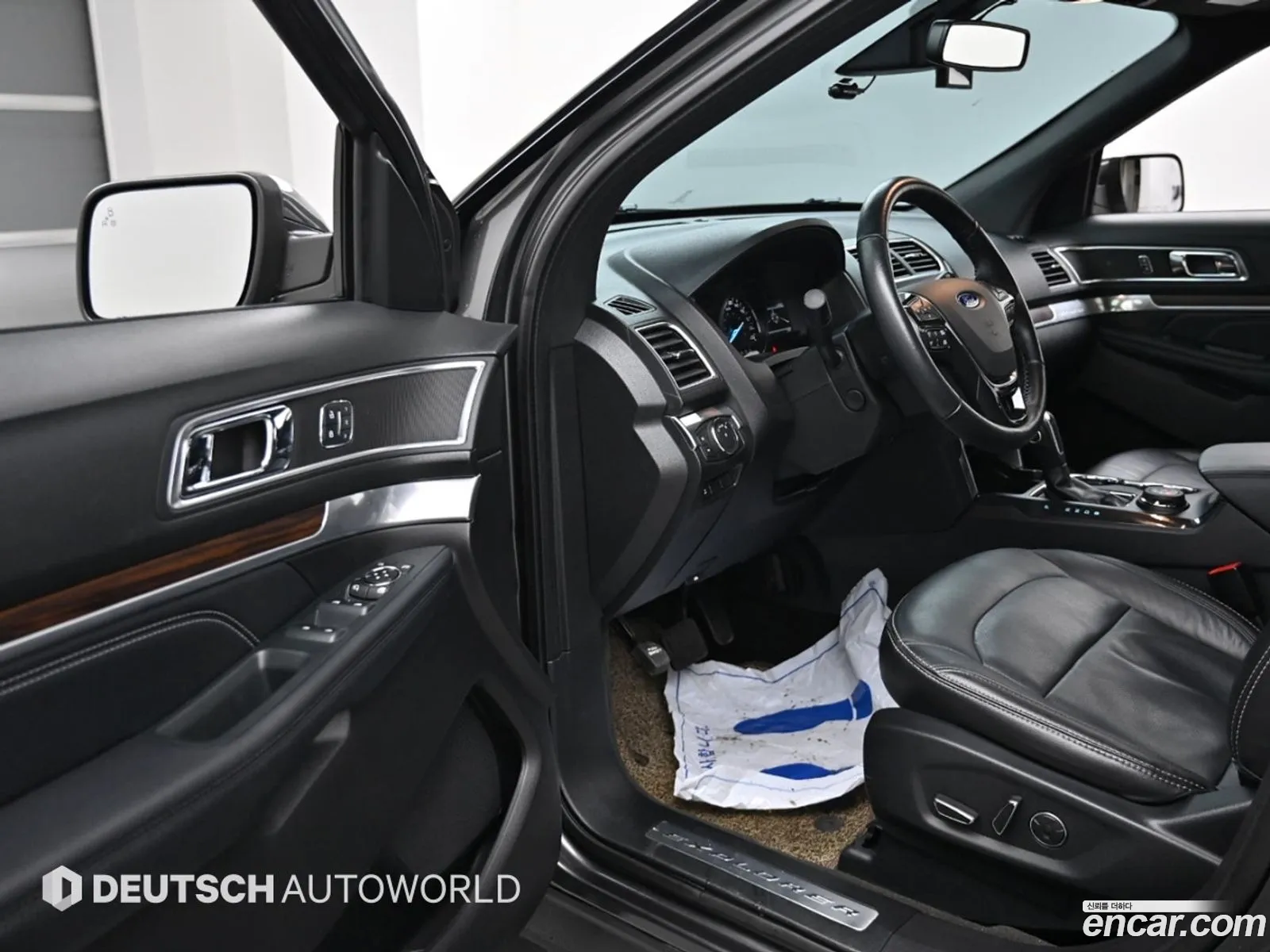 Ford Explorer 2018 — 17