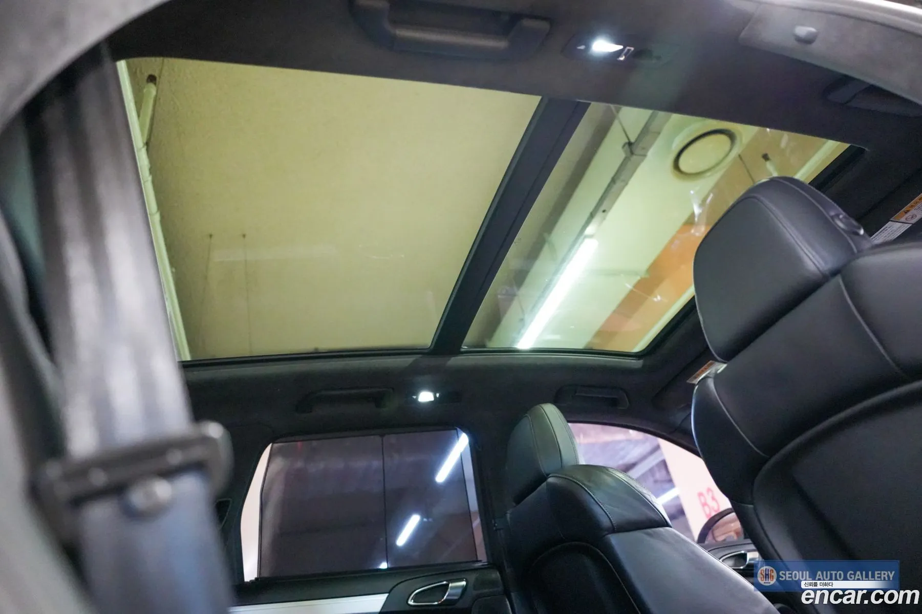 Porsche Cayenne 2011 — 12