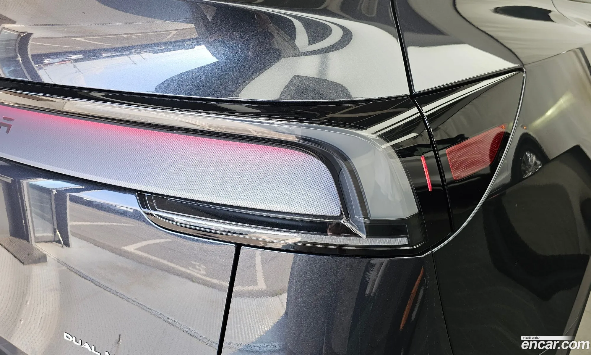 Tesla Model Y 2025 — 15