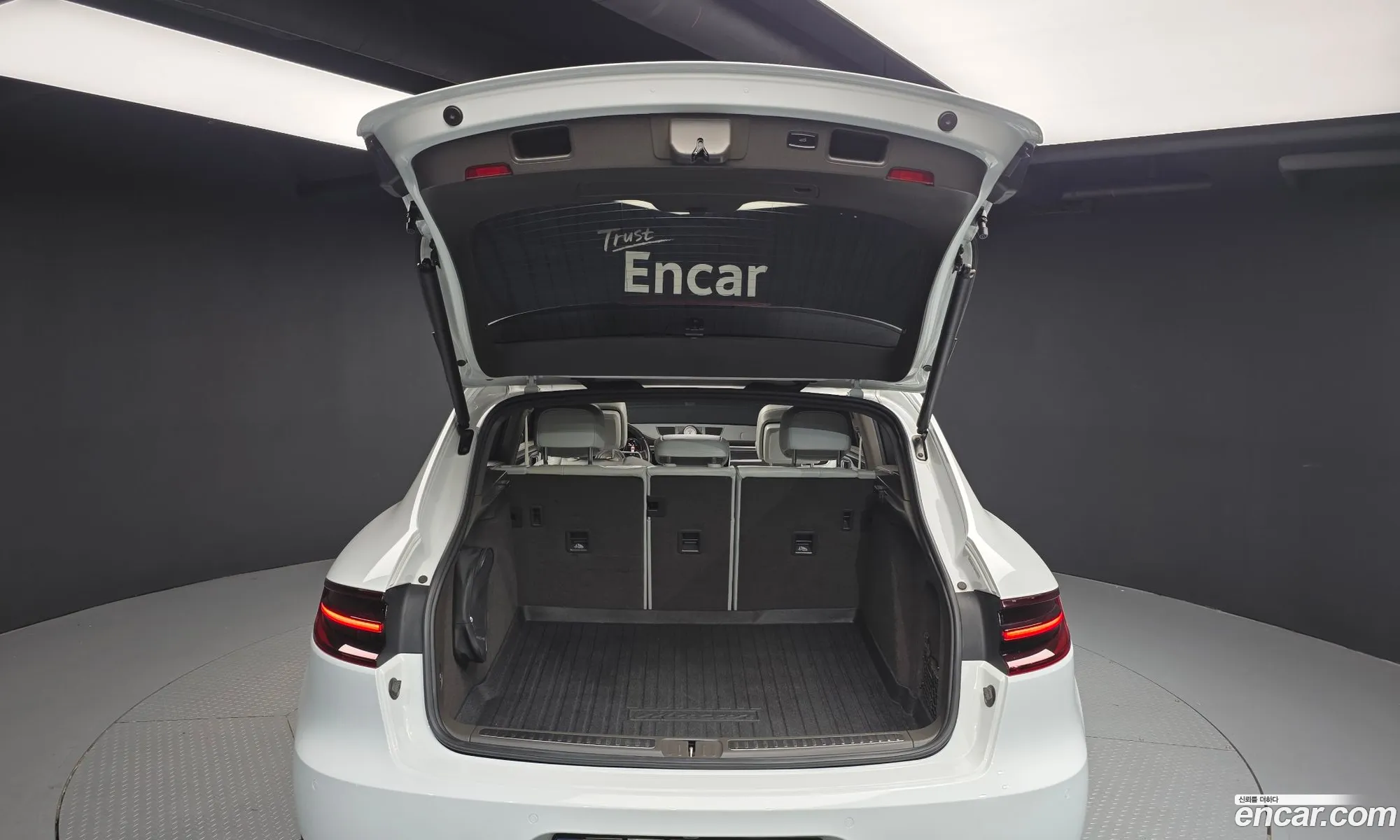 Porsche Macan 2017 WP1AG2951JLB63085 — 19