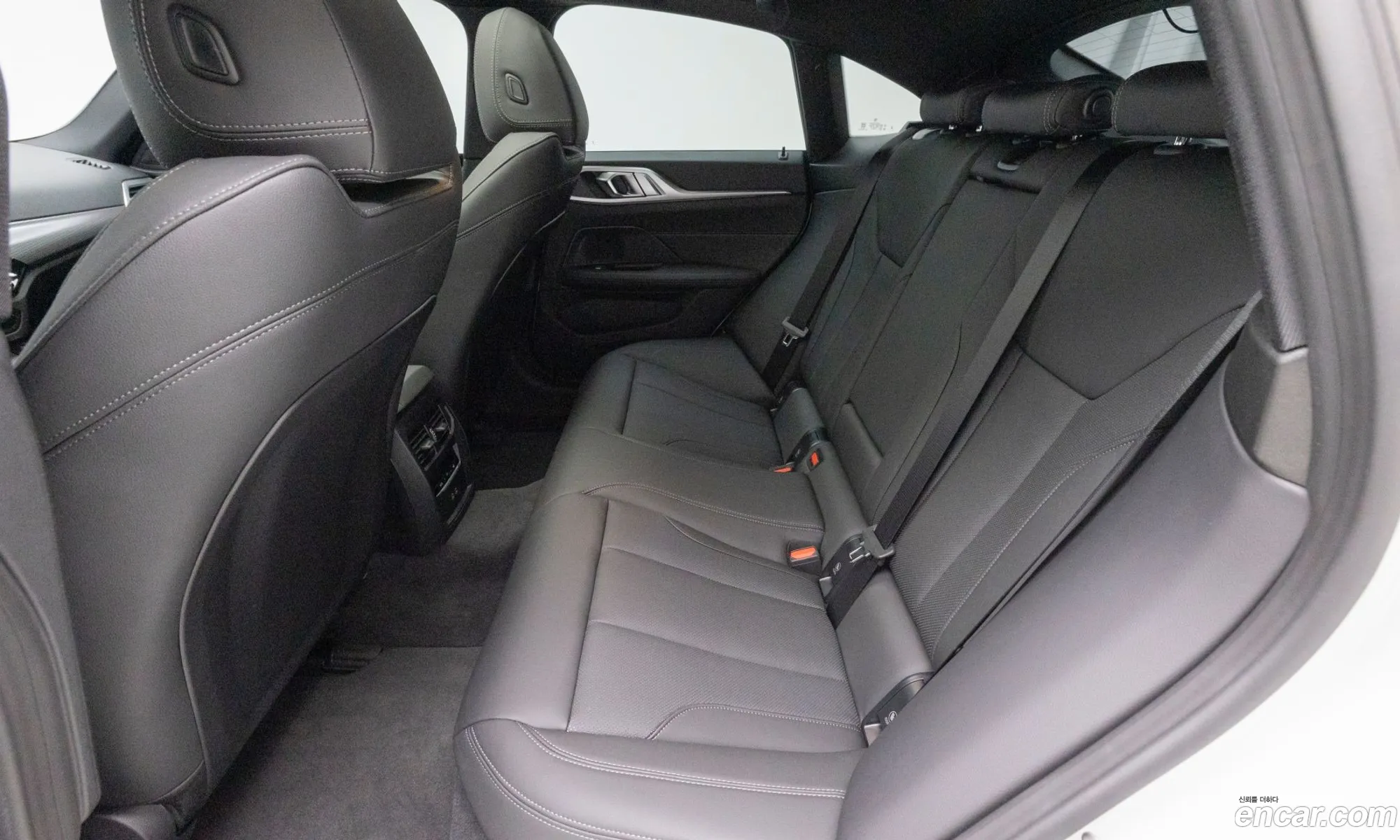 BMW i4 2025 — 17