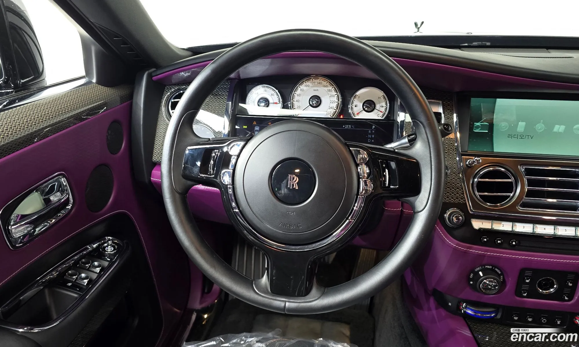 Rolls-Royce Ghost 2017 SCA664S01HUX42948 — 20