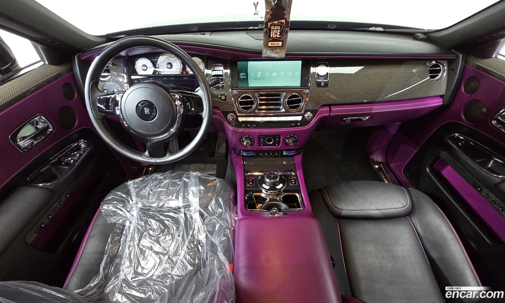Rolls-Royce Ghost 2017 SCA664S01HUX42948 — 18