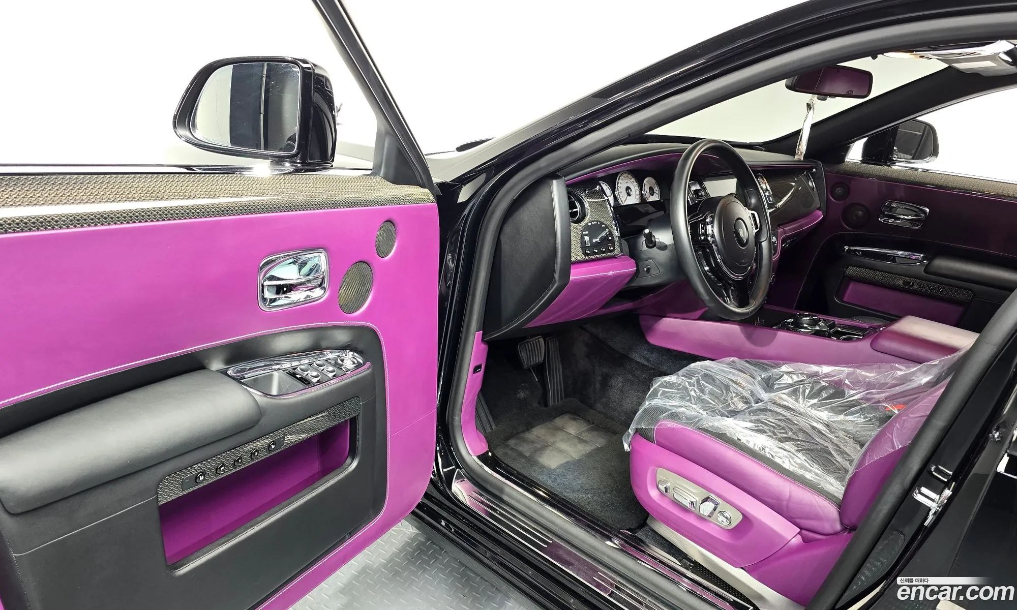 Rolls-Royce Ghost 2017 SCA664S01HUX42948 — 2