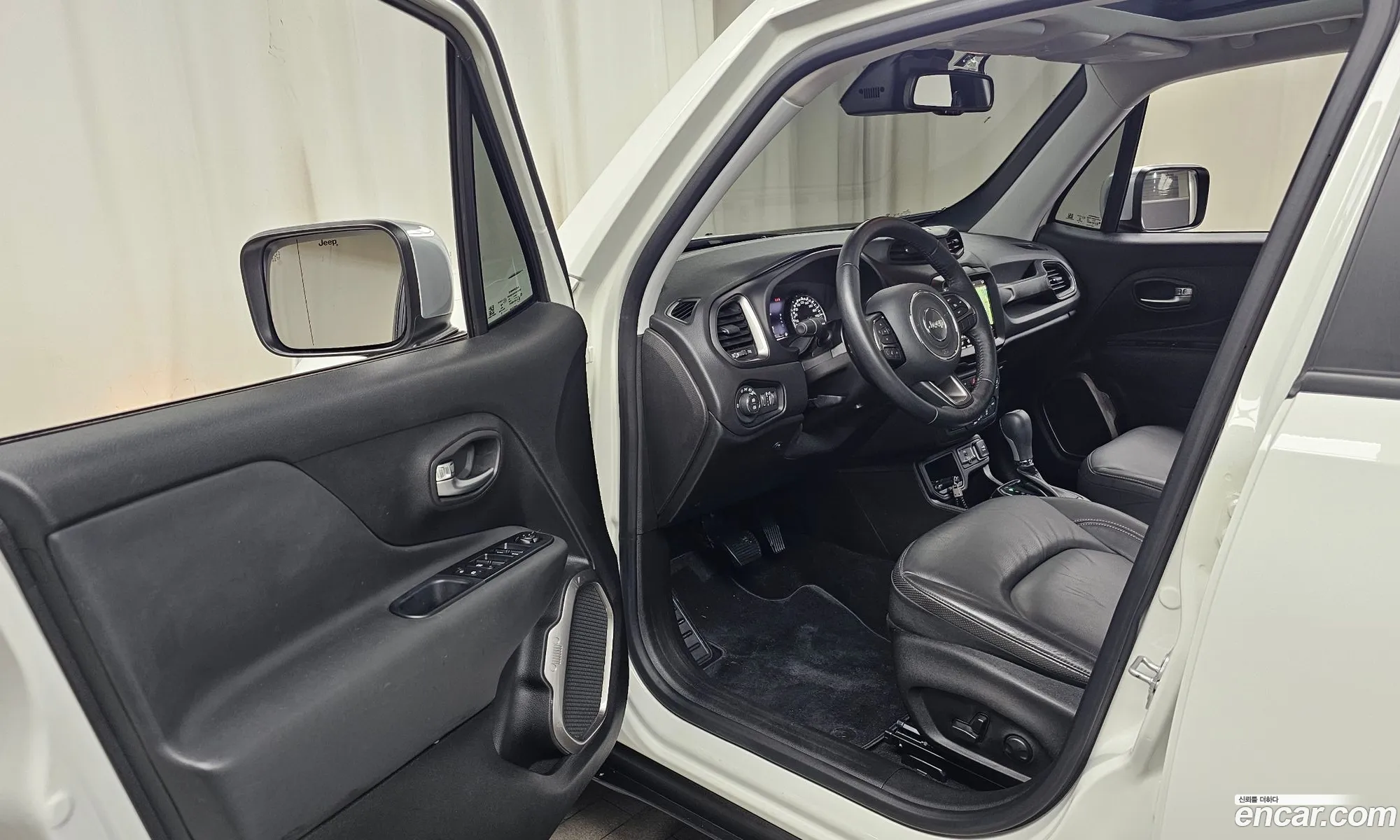Jeep Renegade 2022 — 15