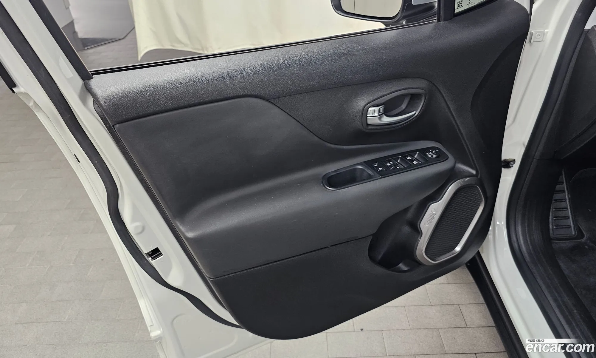 Jeep Renegade 2022 — 25