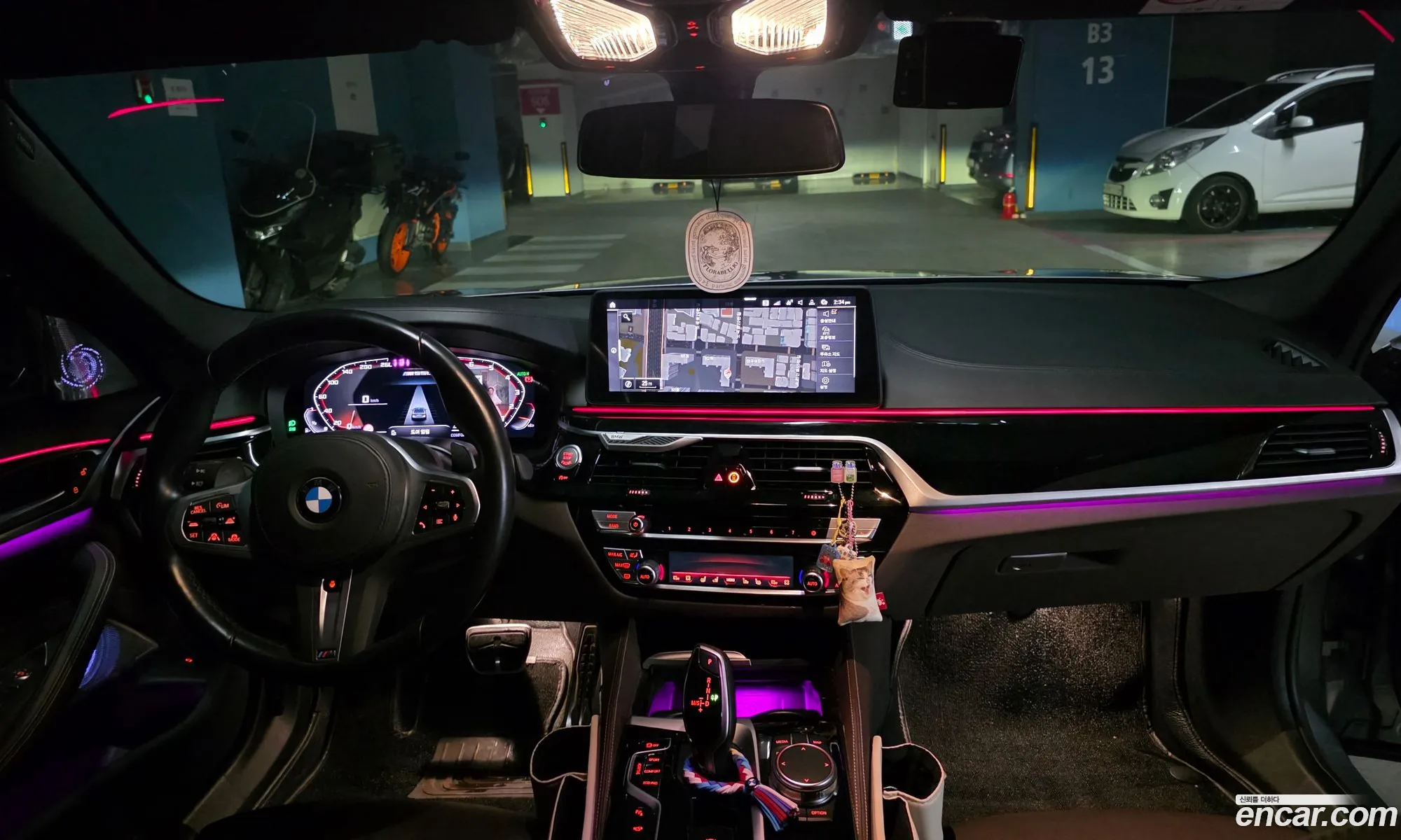 BMW 5 Series 2023 — 17