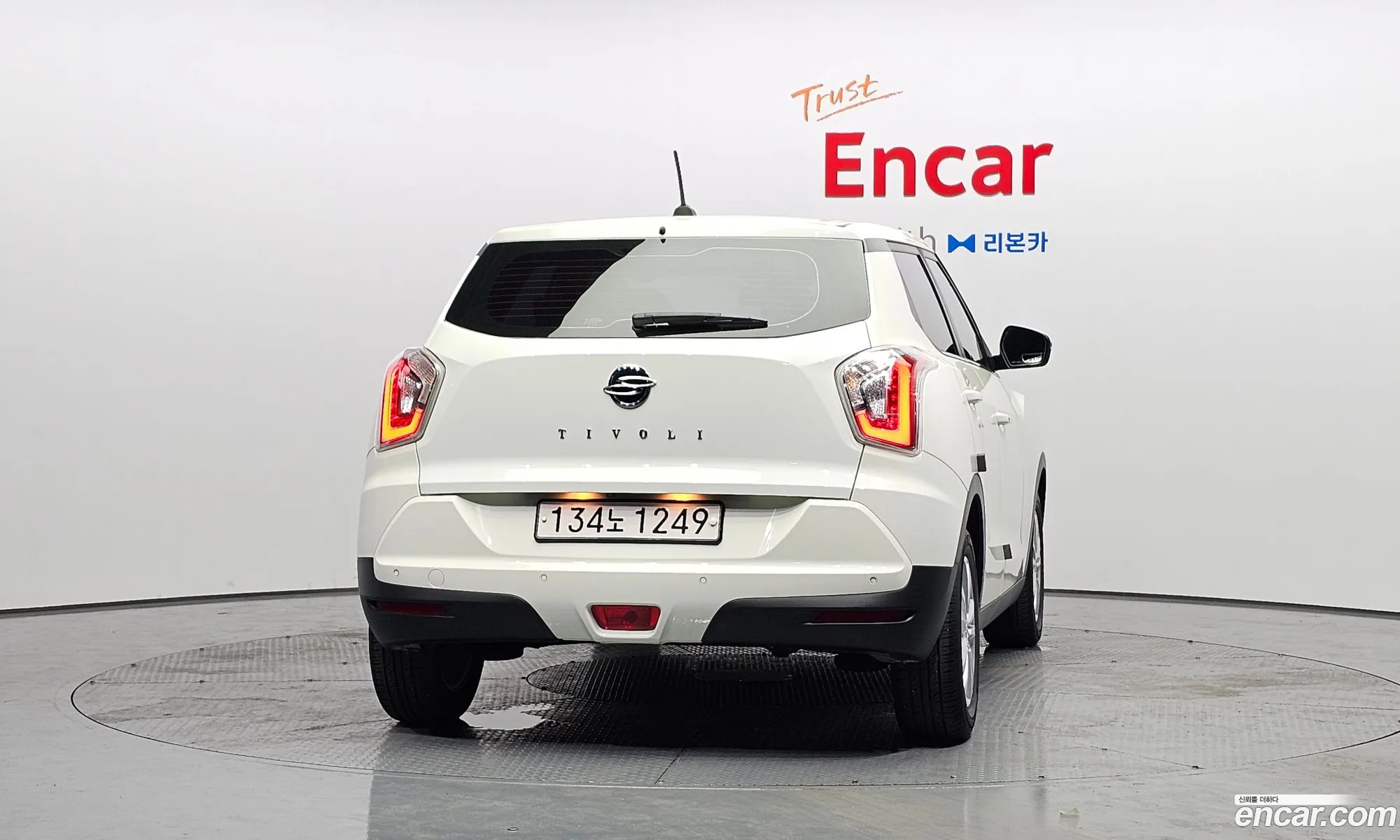 KG Mobility (SsangYong) Tivoli Armour 2018 — 3