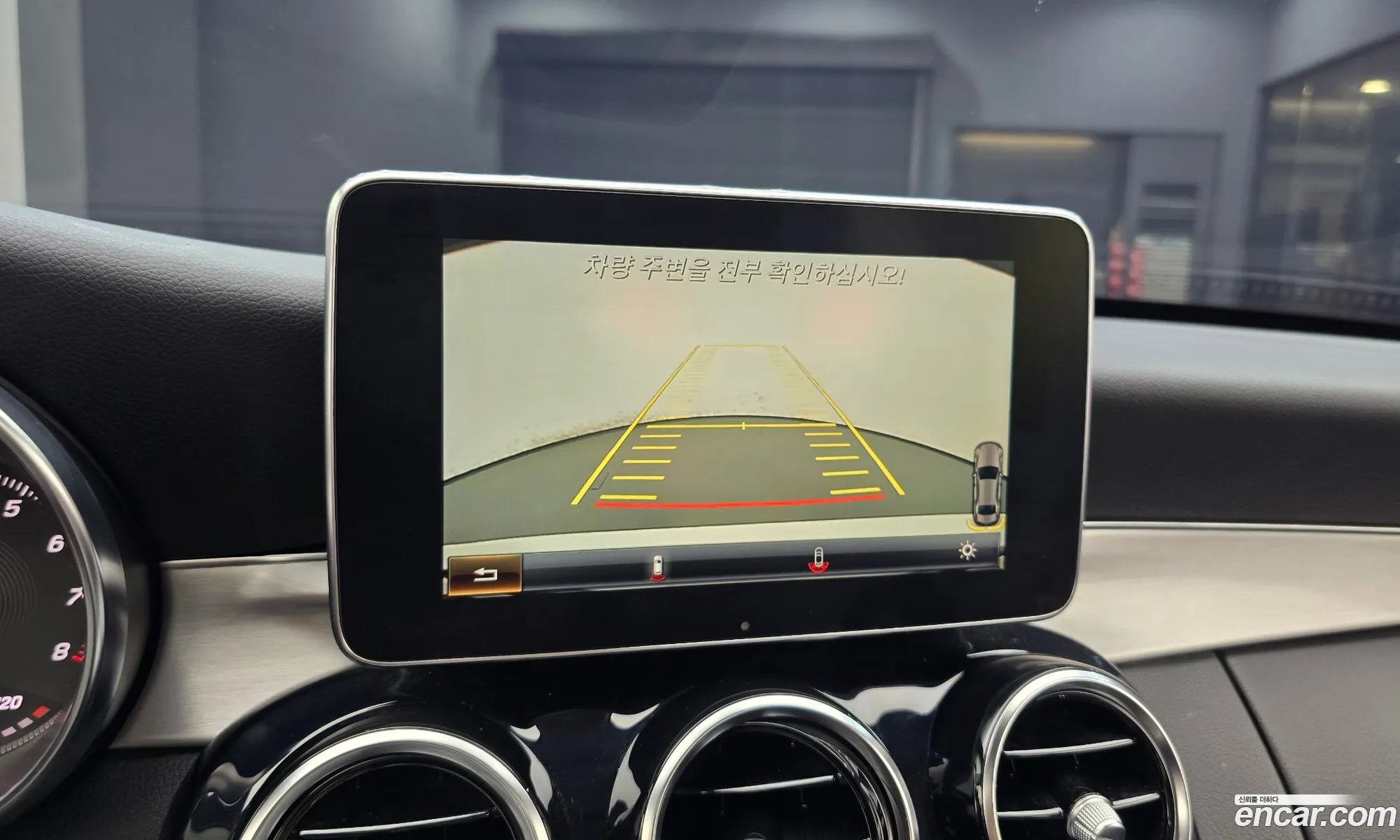 Mercedes-Benz C-Class W205 2018 — 22