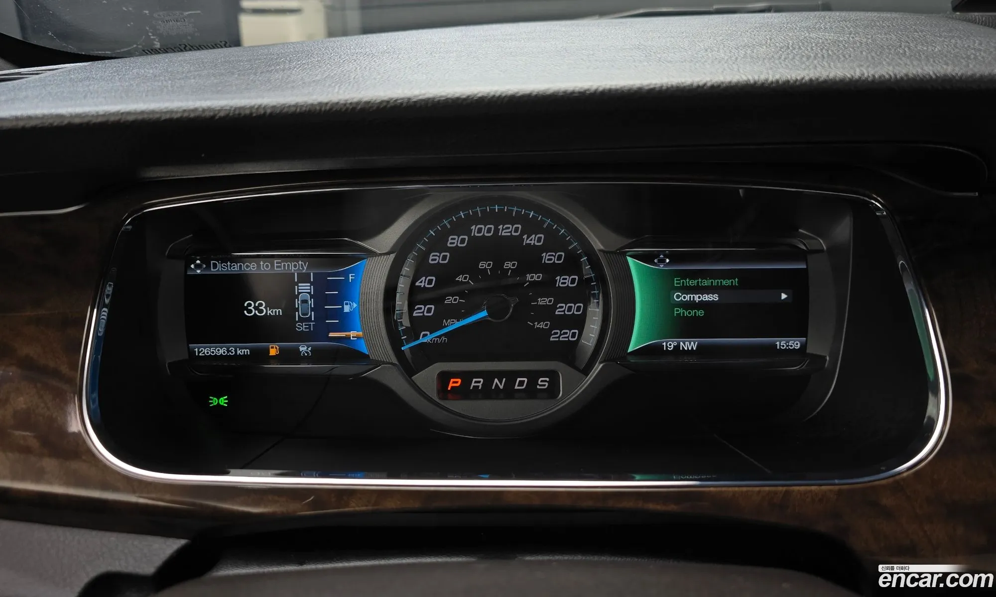 Ford Taurus 2015 1FAHP2F97FG186383 — 14