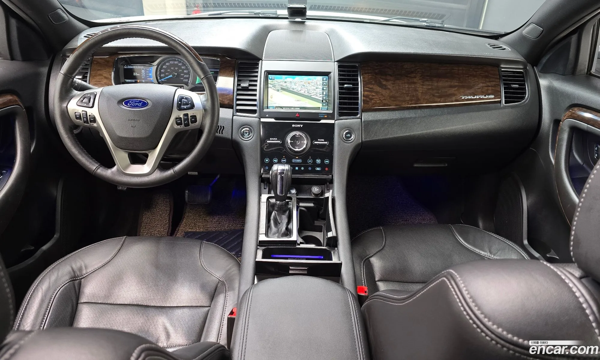 Ford Taurus 2015 1FAHP2F97FG186383 — 12