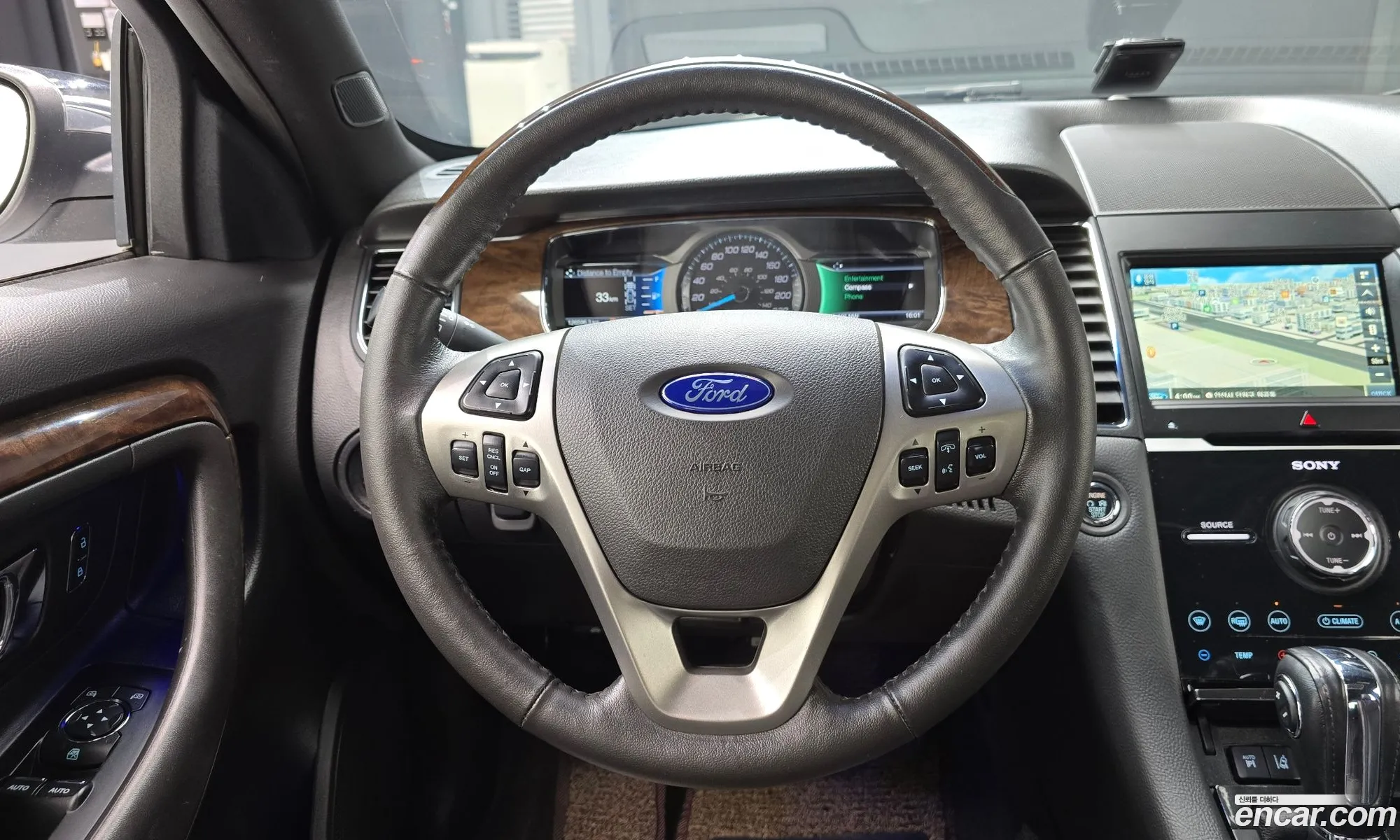 Ford Taurus 2015 1FAHP2F97FG186383 — 16