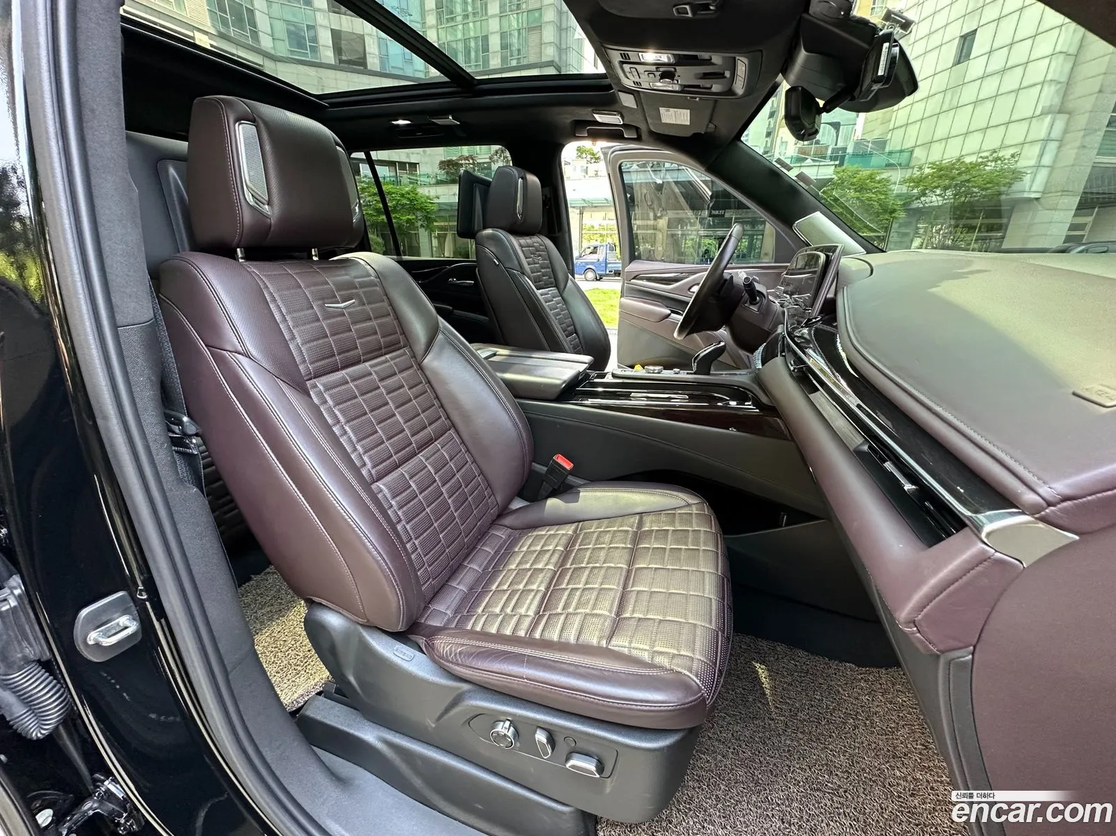 Cadillac Escalade 2021 — 14