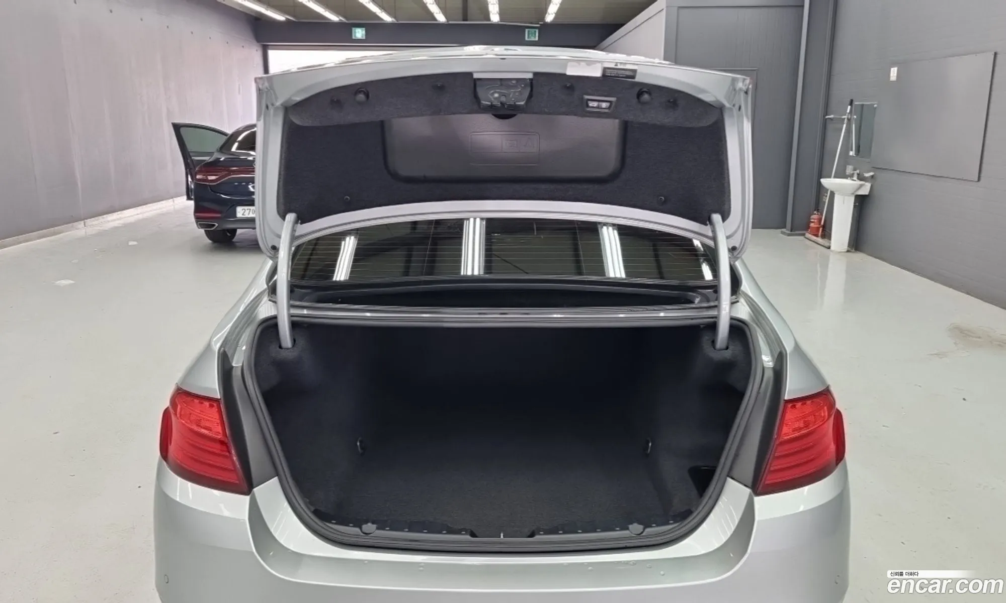 BMW 5 Series 2015 — 16