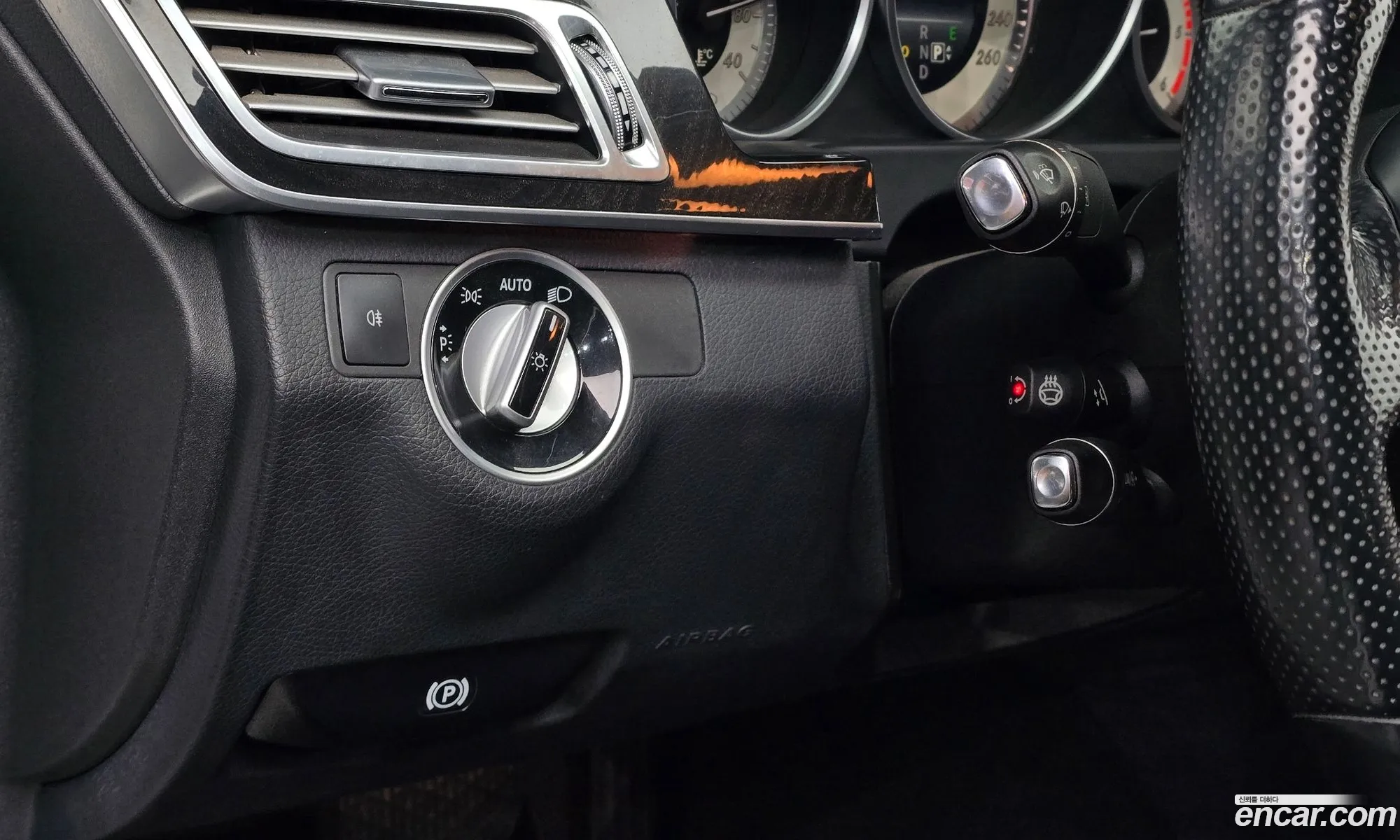 Mercedes-Benz E-Class W212 2014 WDDHF0CB5EB006411 — 2