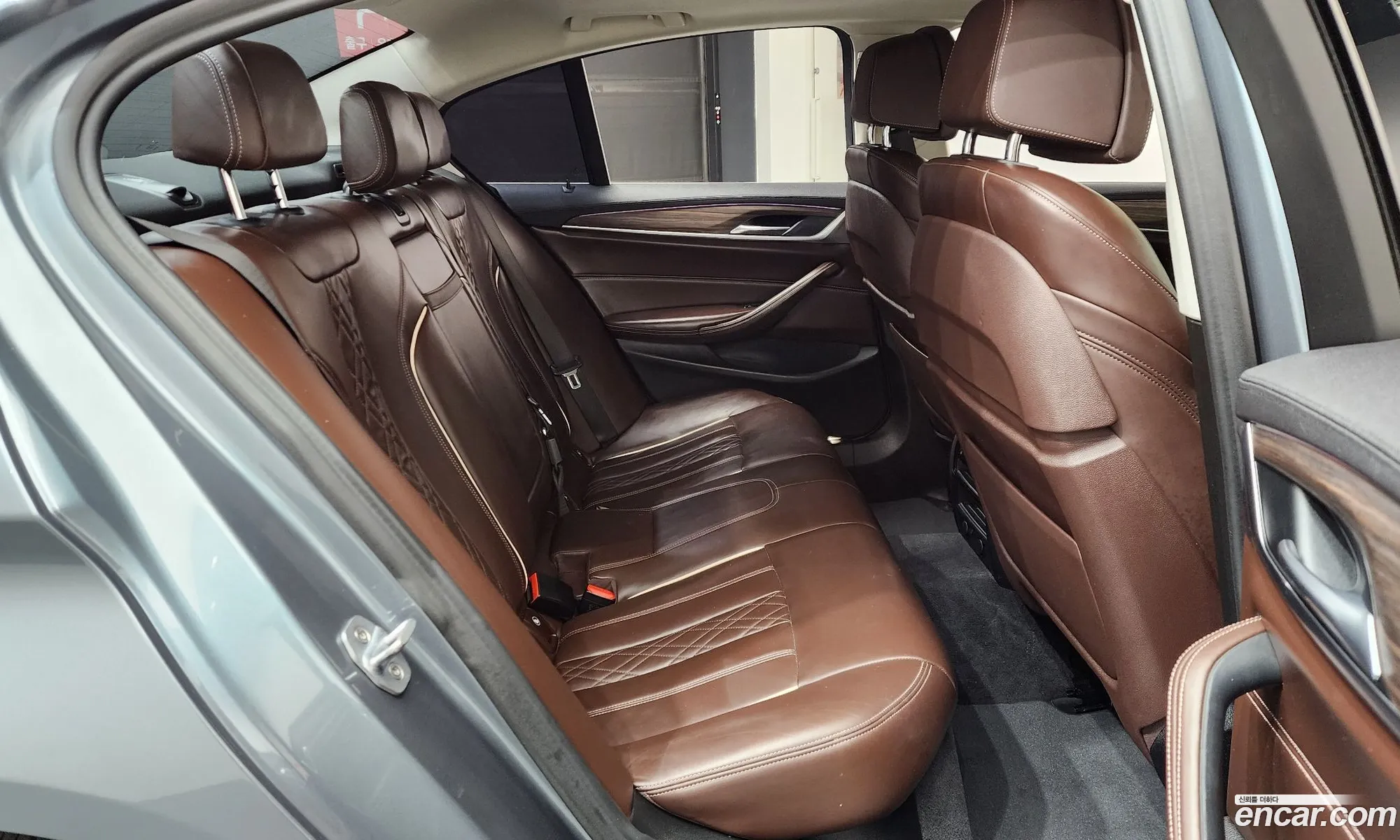 BMW 5 Series 2019 WBAJF3106KBJ09019 — 3