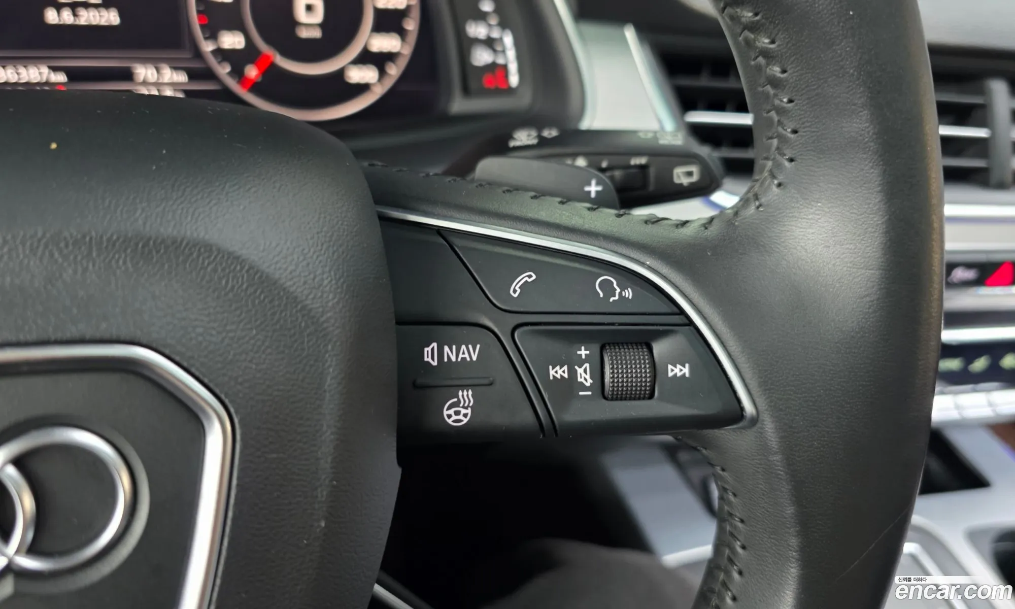 Audi Q7 2019 WAUZZZ4M3KD041536 — 23