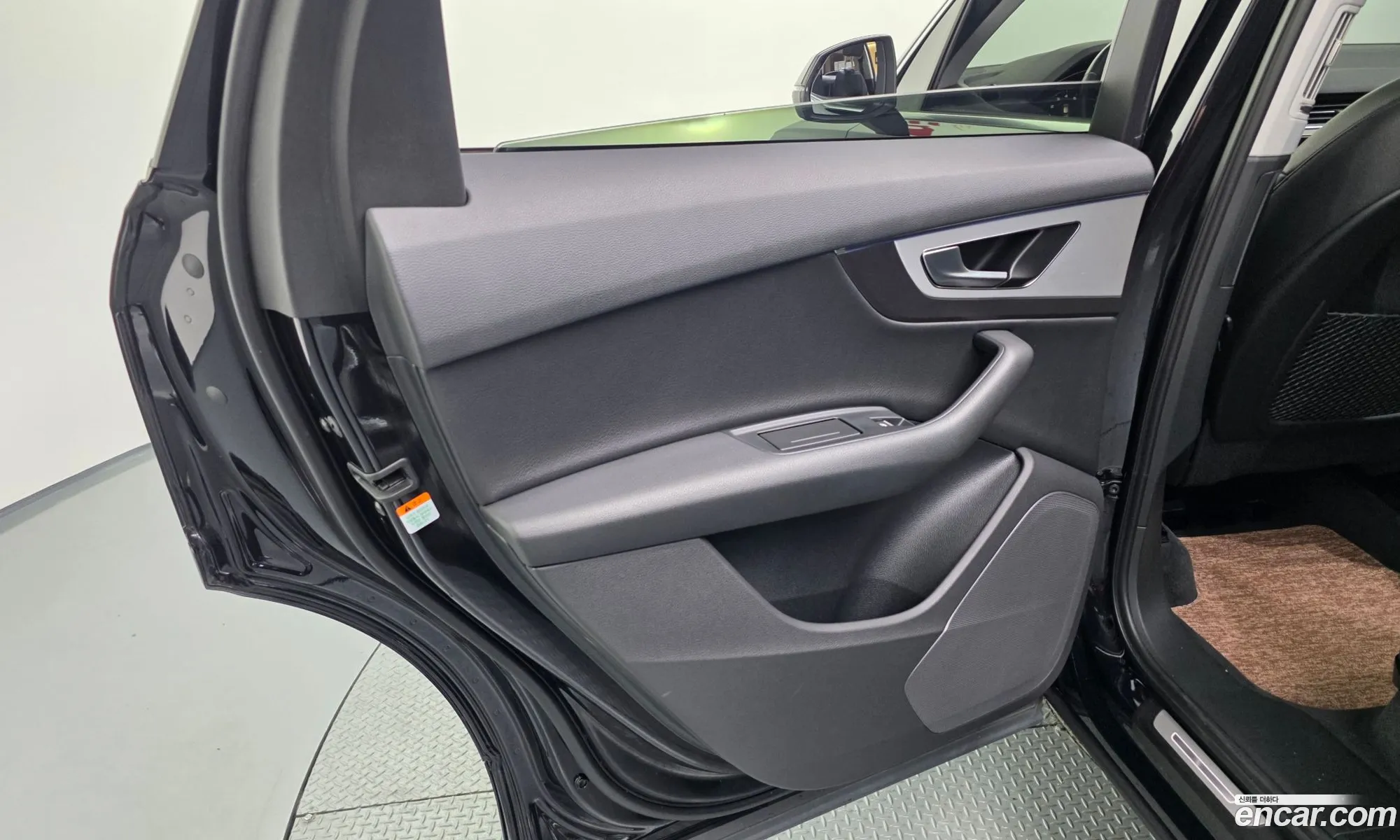 Audi Q7 2019 WAUZZZ4M3KD041536 — 2