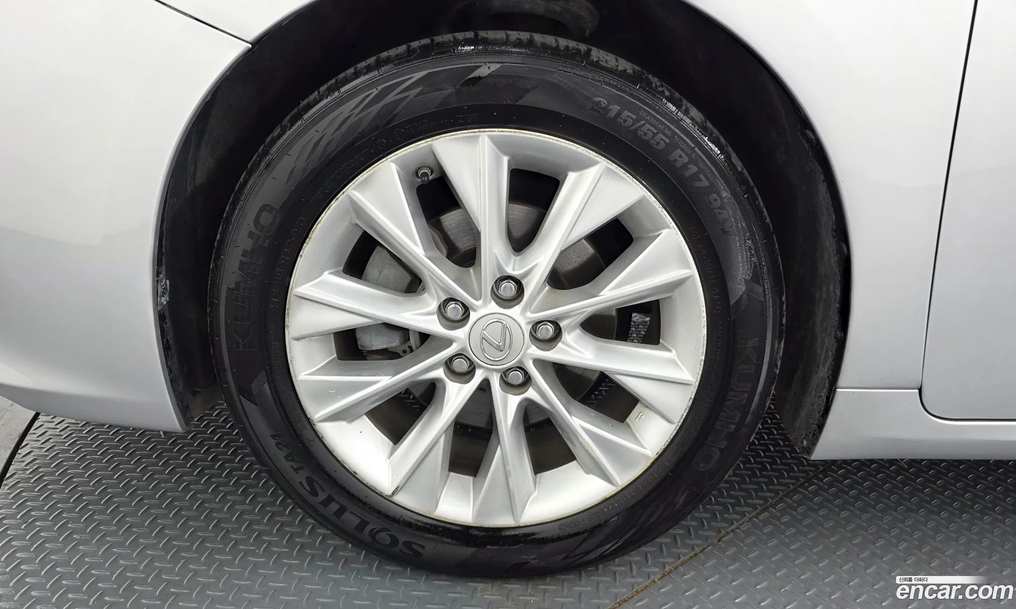 Lexus ES300h 2012 JTHBW1GG4D2012984 — 19