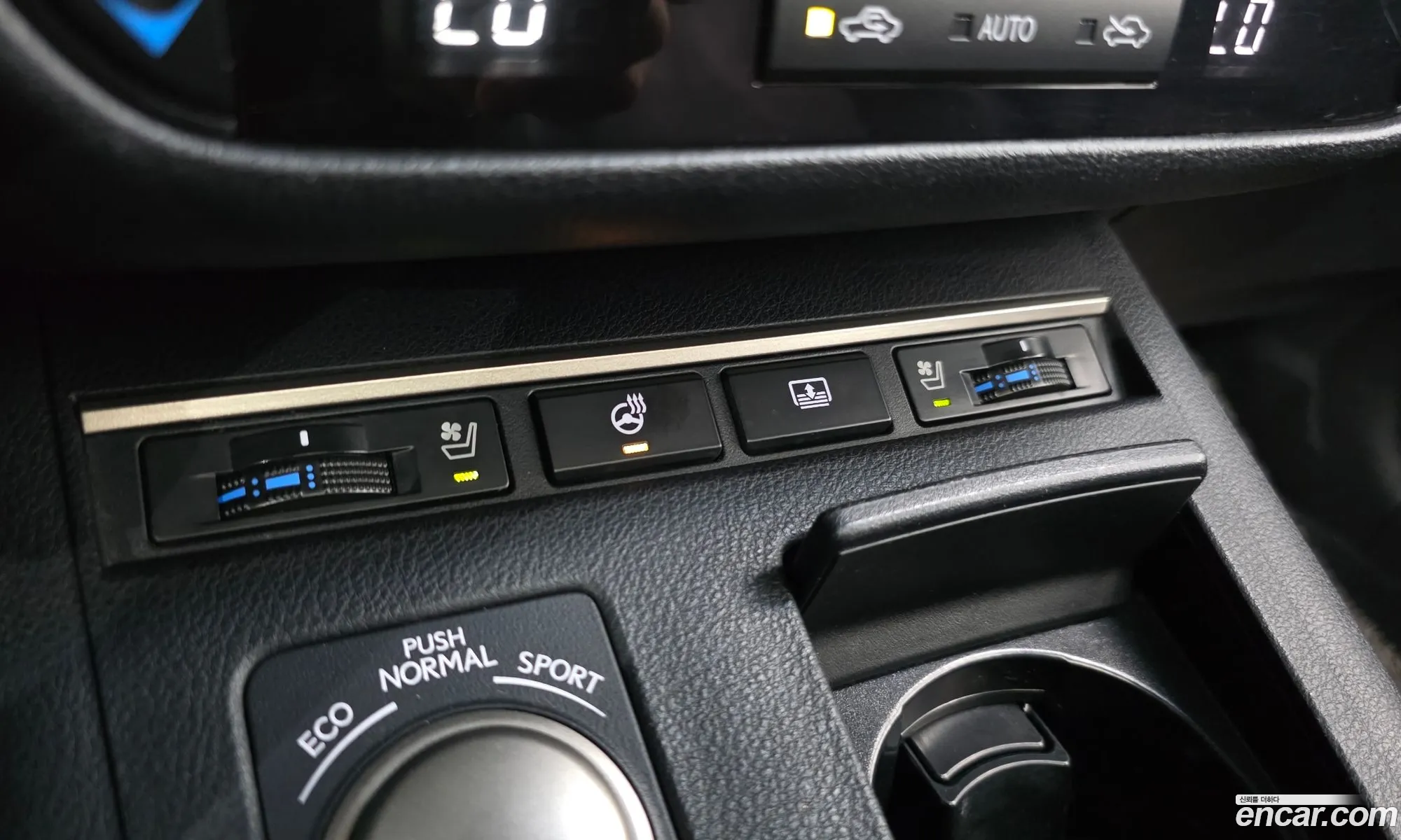 Lexus ES300h 2012 JTHBW1GG4D2012984 — 20