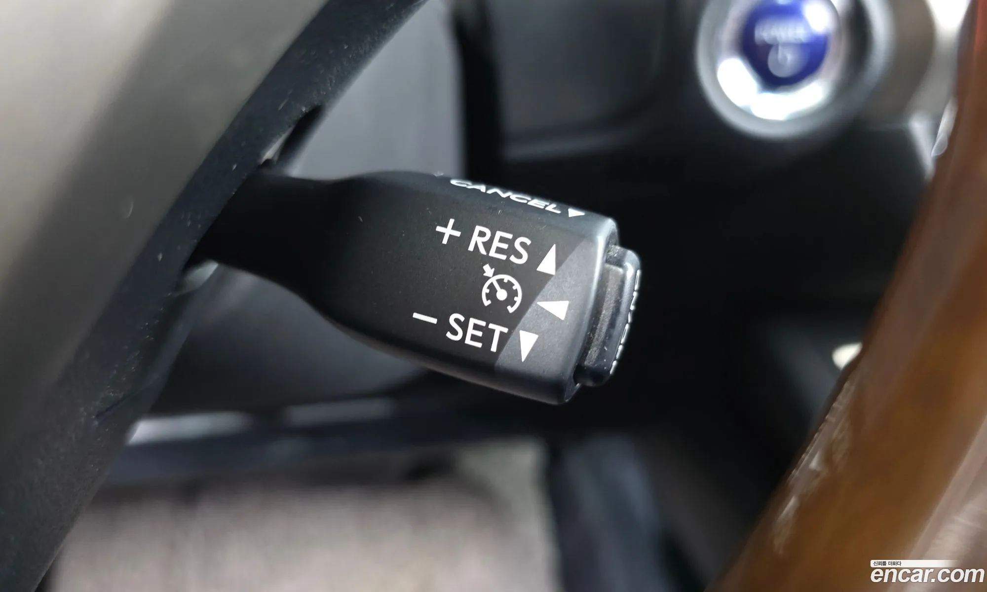 Lexus ES300h 2012 JTHBW1GG4D2012984 — 18