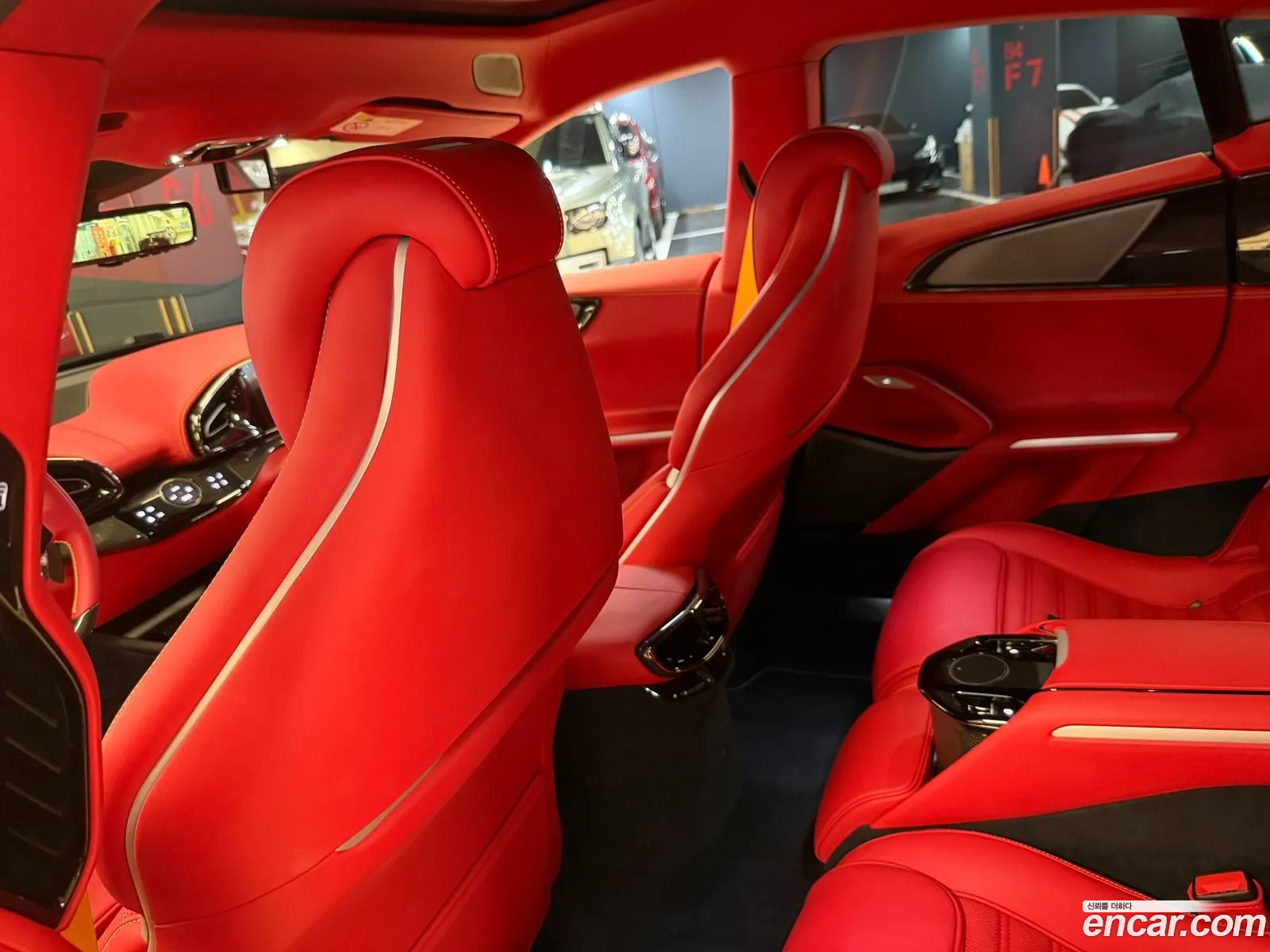 Ferrari Purosangue 2025 — 10