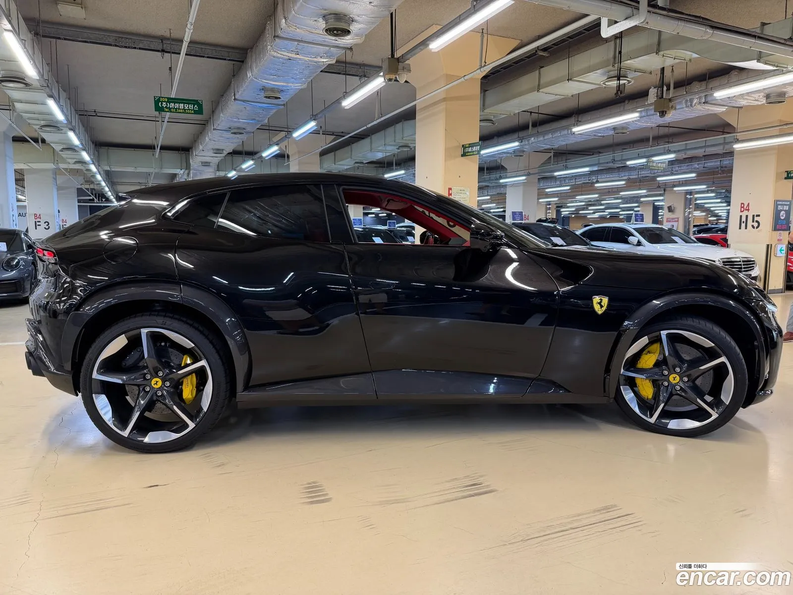 Ferrari Purosangue 2025 — 13