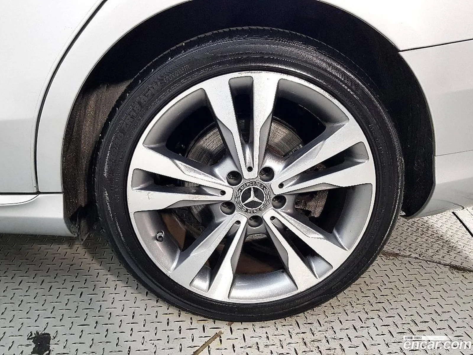 Mercedes-Benz C-Class W205 2018 — 15