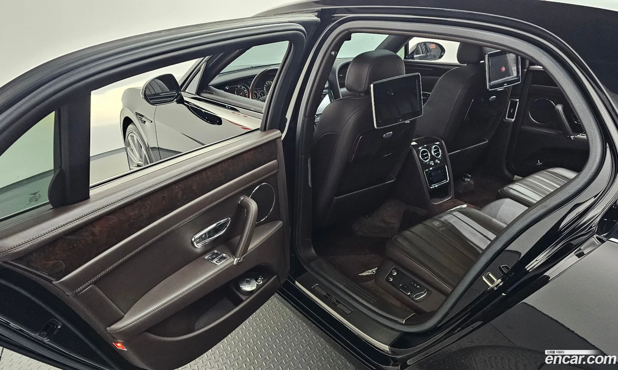 Bentley Flying Spur 2014 SCBEL53W2EC040700 — 4