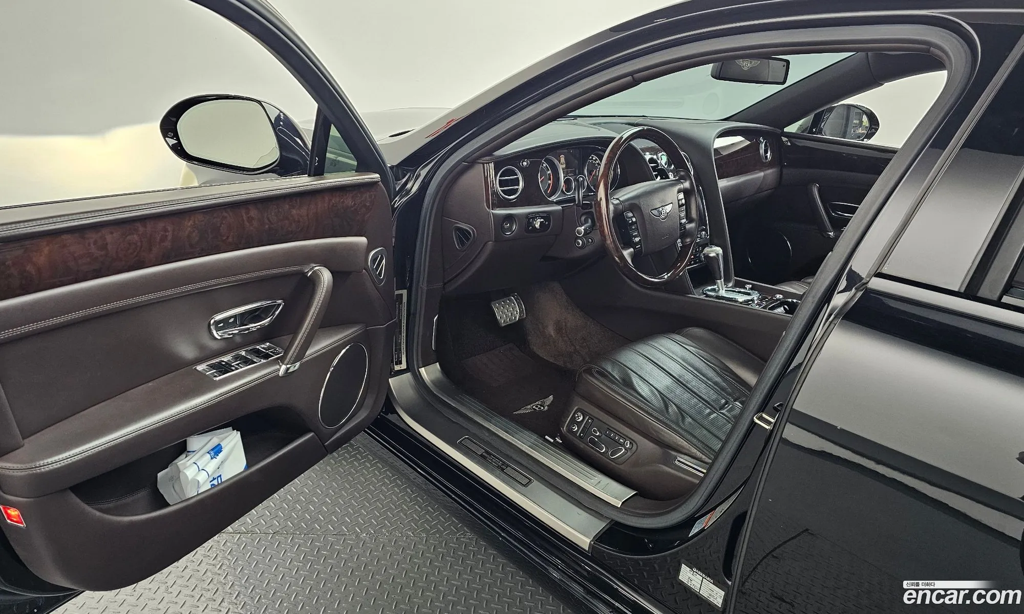 Bentley Flying Spur 2014 SCBEL53W2EC040700 — 9