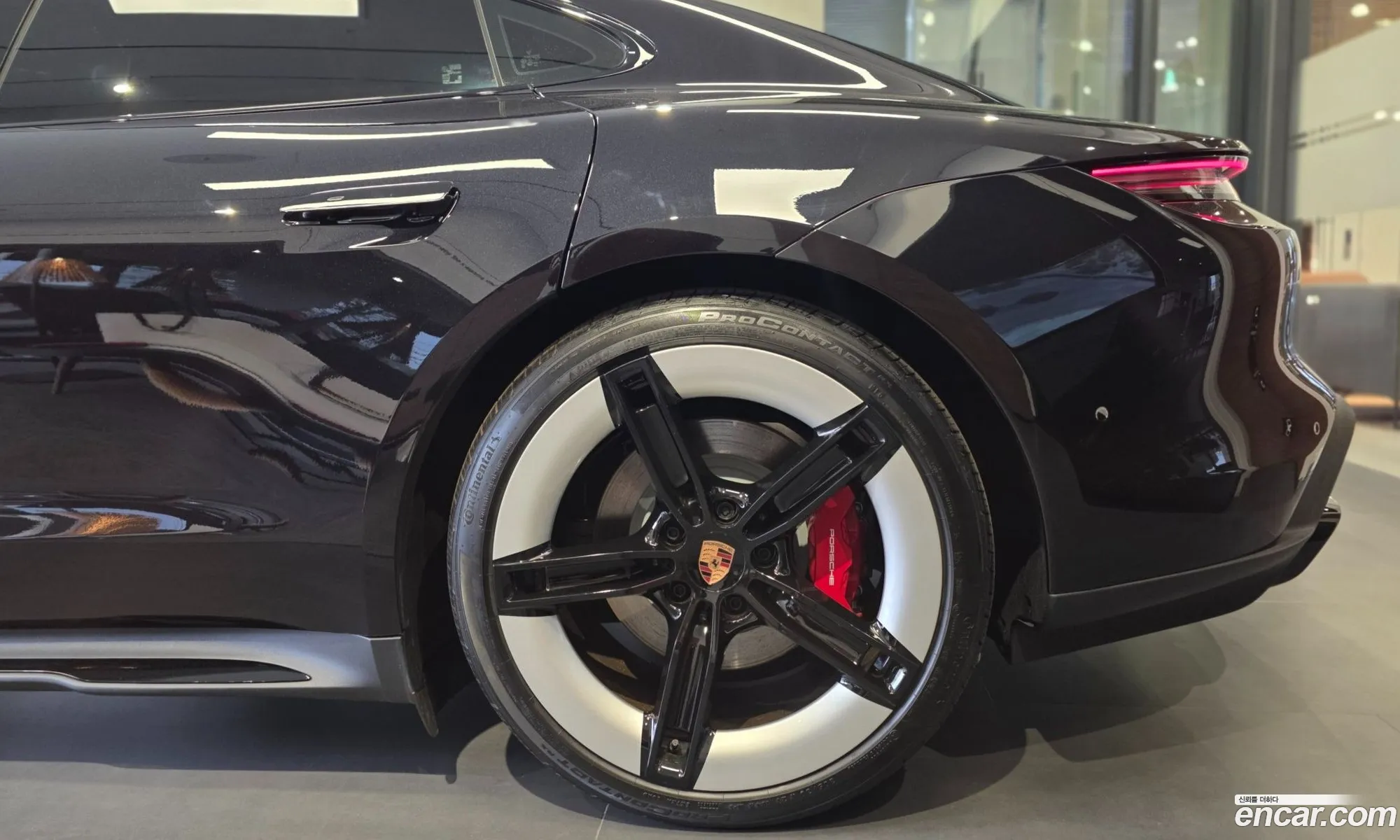 Porsche Taycan 2026 — 7