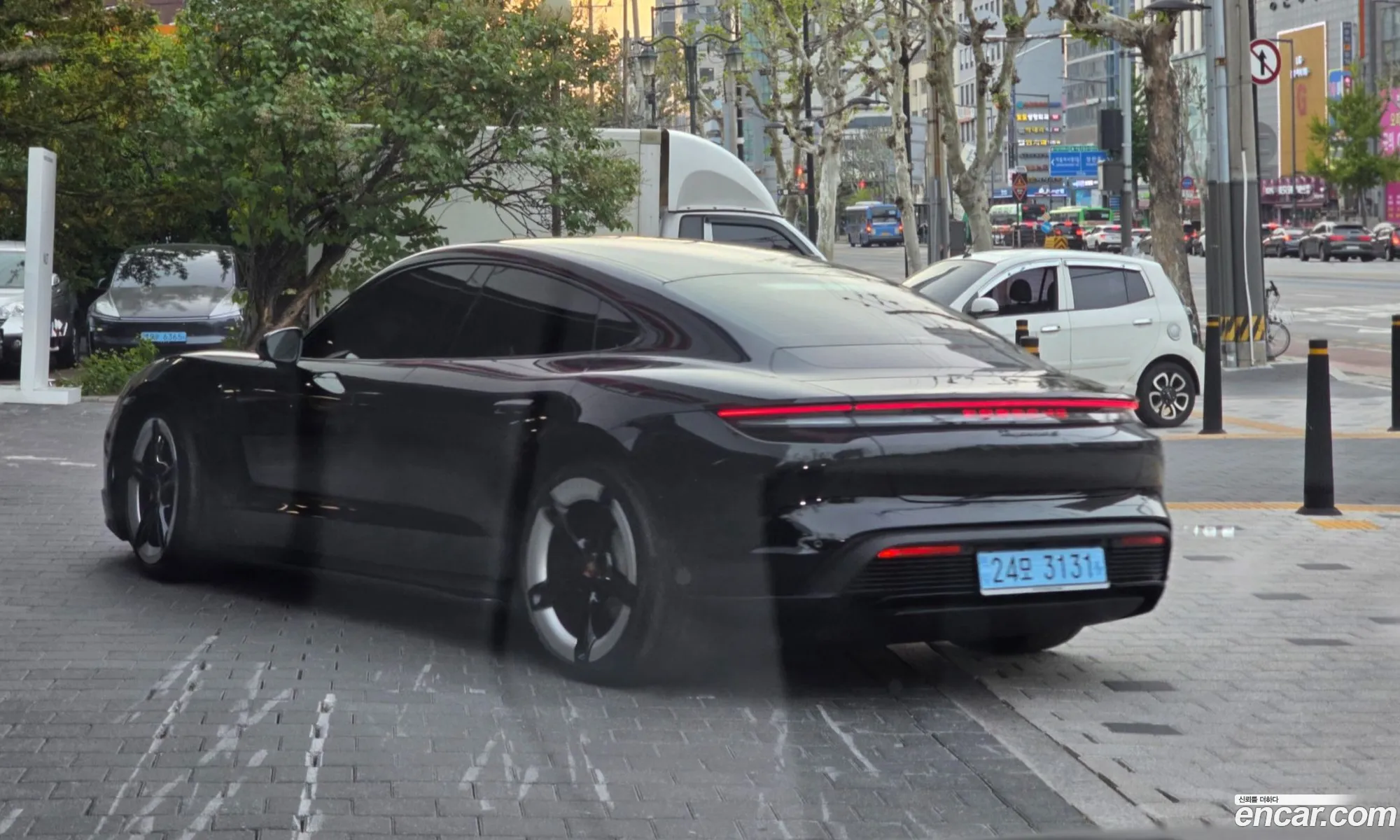 Porsche Taycan 2026 — 10
