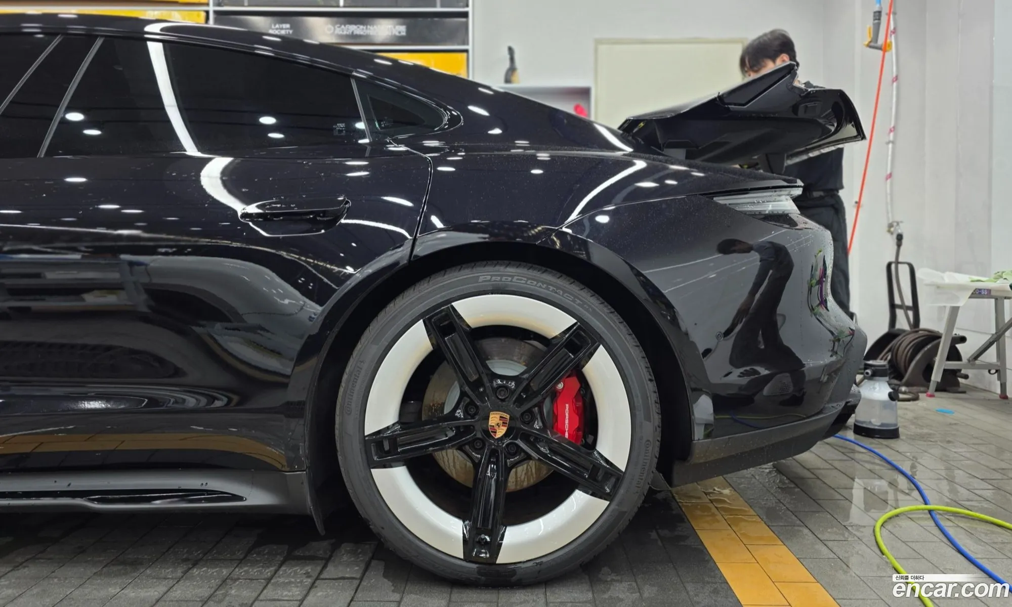 Porsche Taycan 2026 — 2