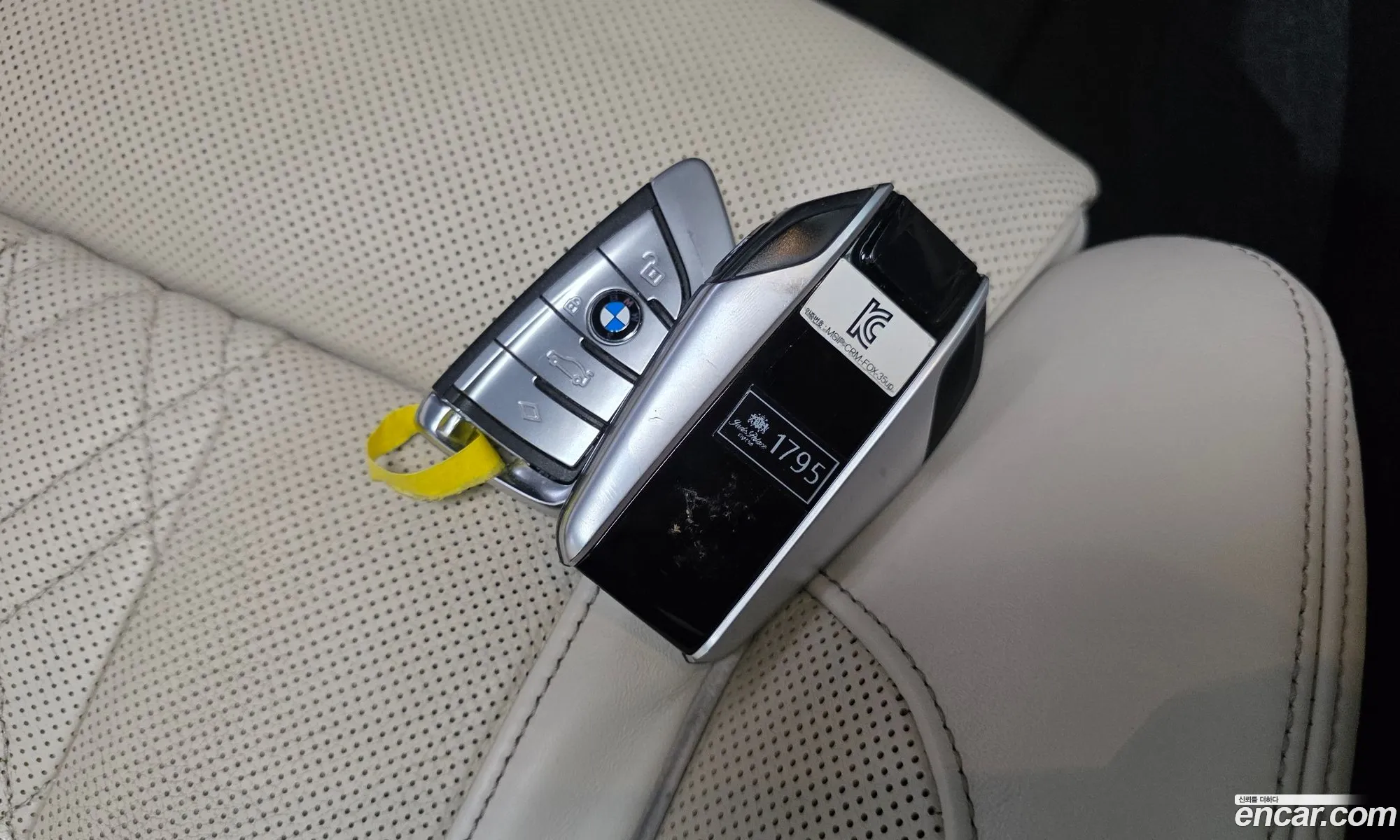 BMW 6 Series GT 2018 WBAJV6101KBL16678 — 26