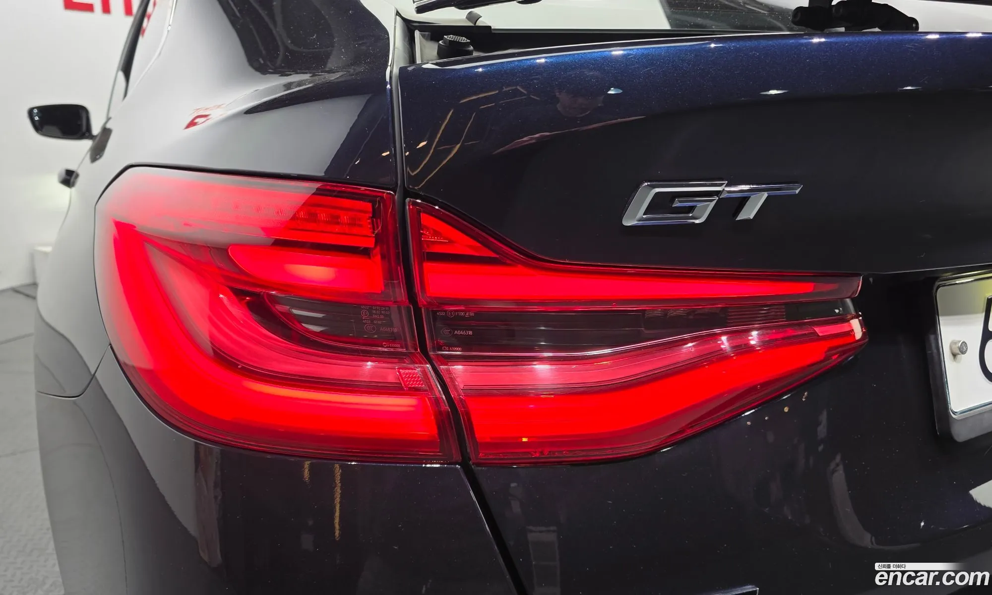 BMW 6 Series GT 2018 WBAJV6101KBL16678 — 4