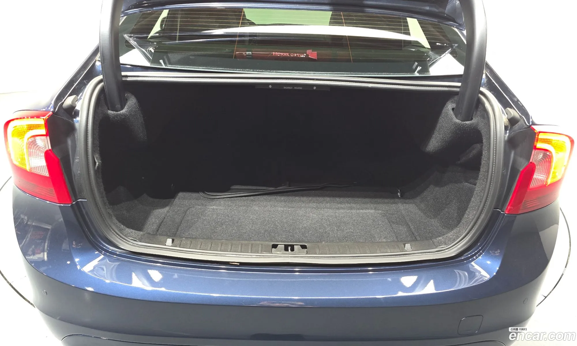 Volvo S60 2014 YV1FS84BBE2300407 — 30