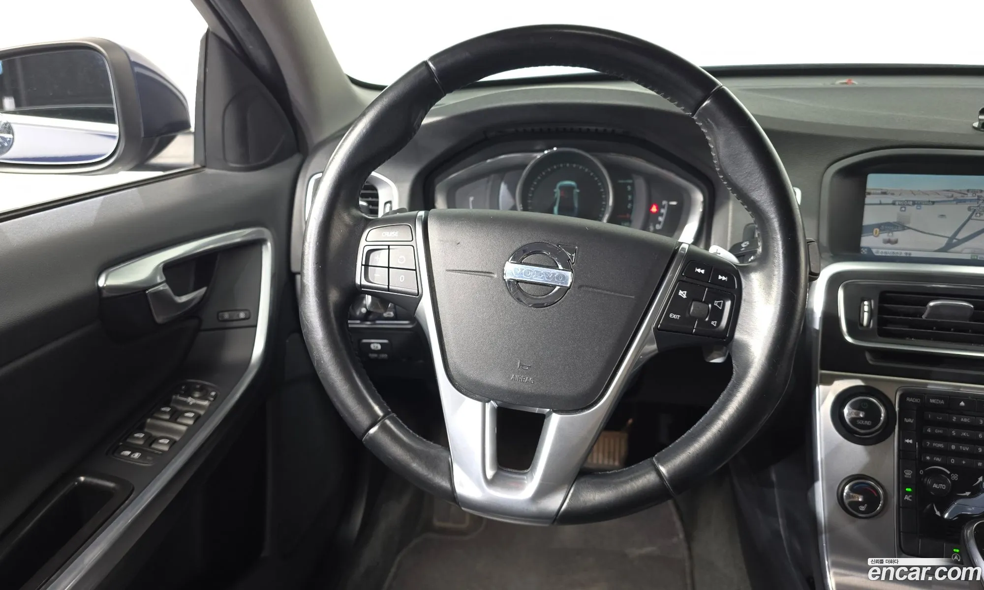 Volvo S60 2014 YV1FS84BBE2300407 — 7