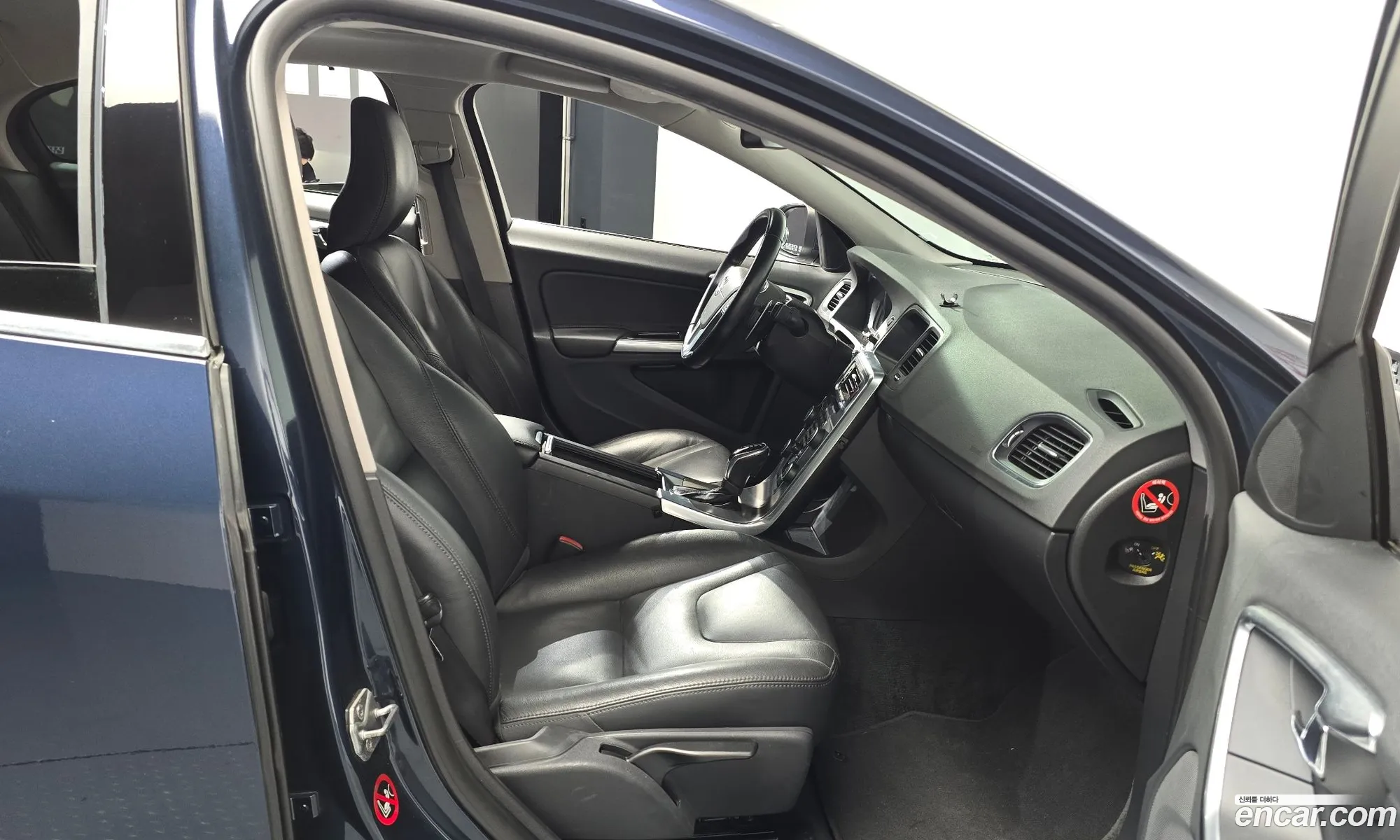 Volvo S60 2014 YV1FS84BBE2300407 — 16