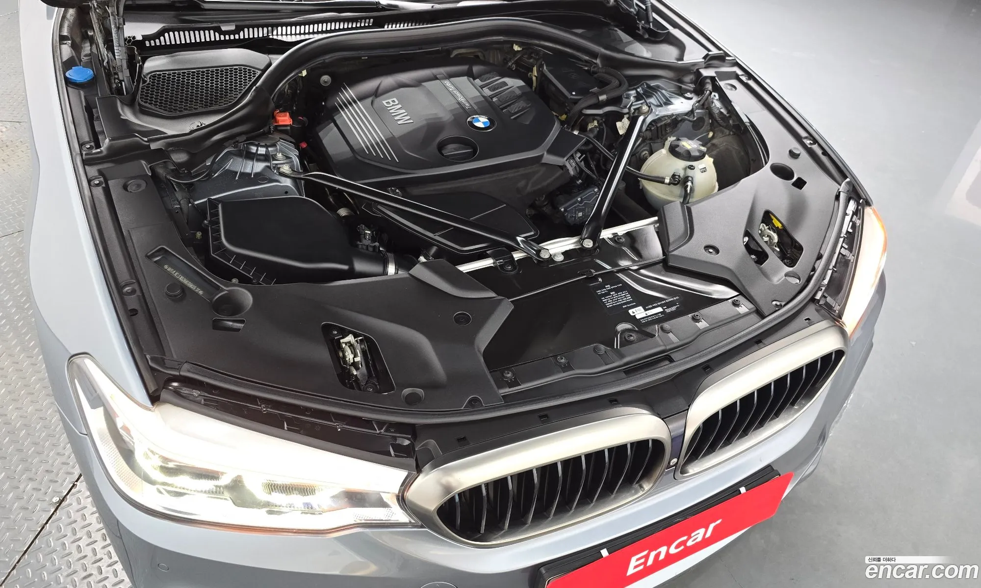 BMW 5 Series 2017 — 22