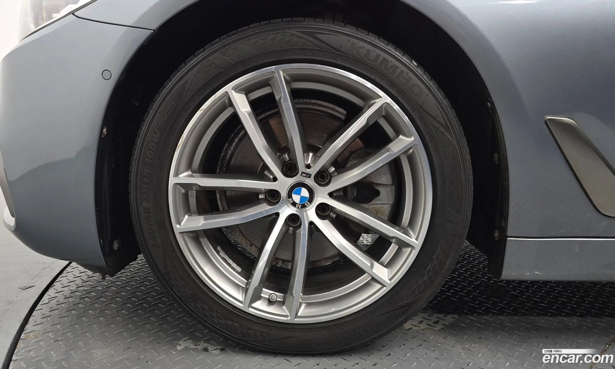 BMW 5 Series 2017 — 31