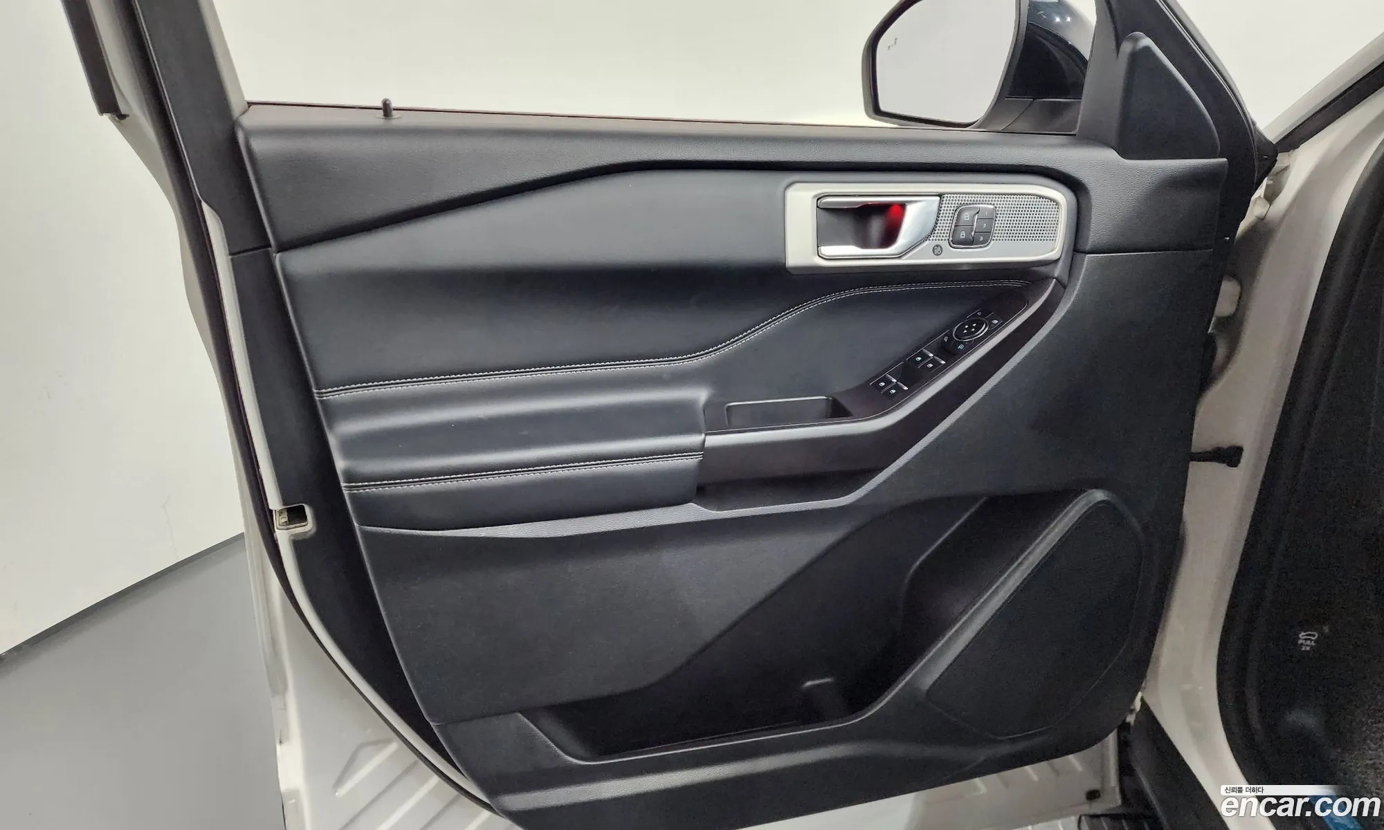 Ford Explorer 6th Gen 2020 1FMSK8FHXLGA96239 — 25