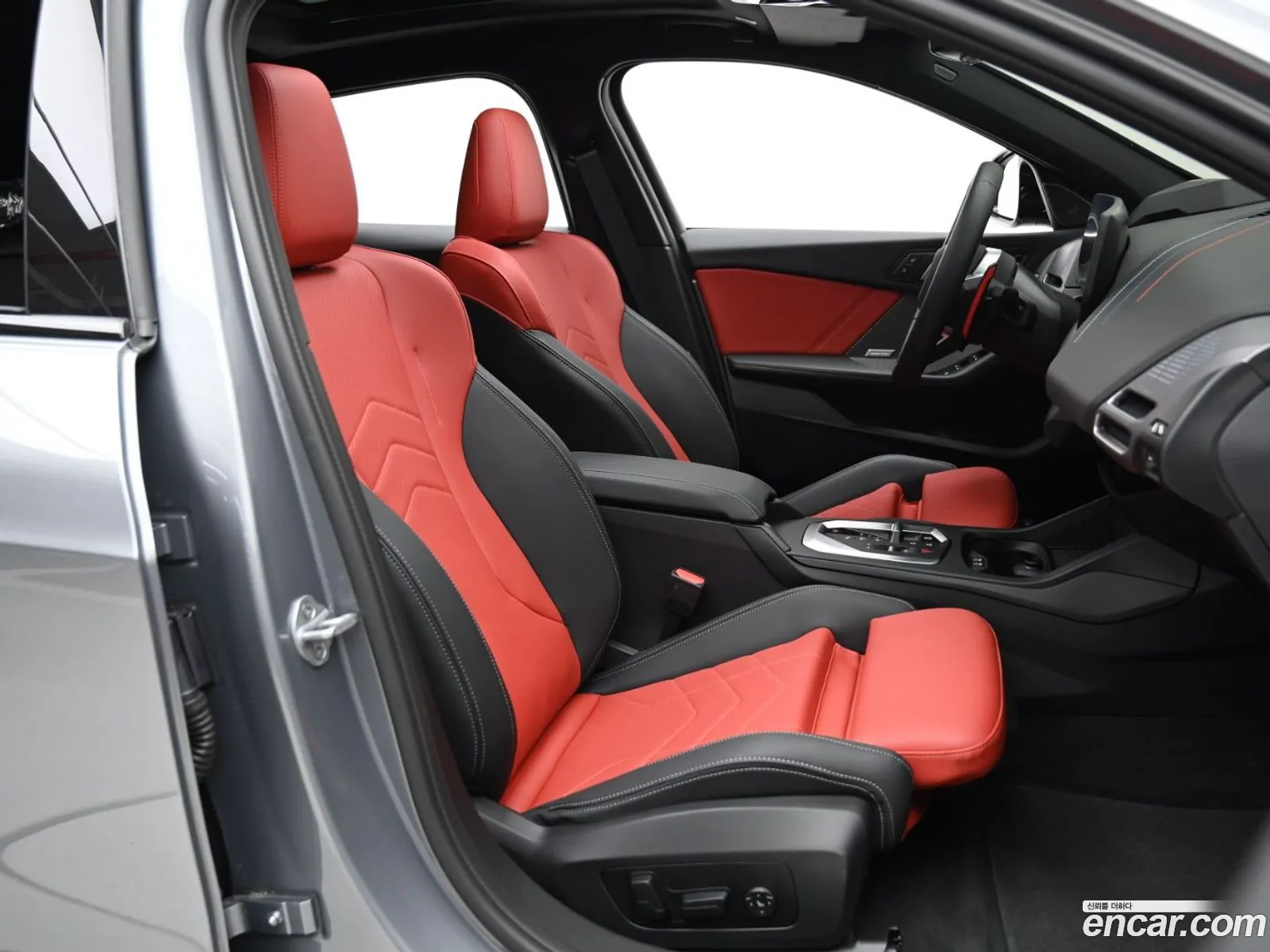 BMW 1 Series 2025 — 16
