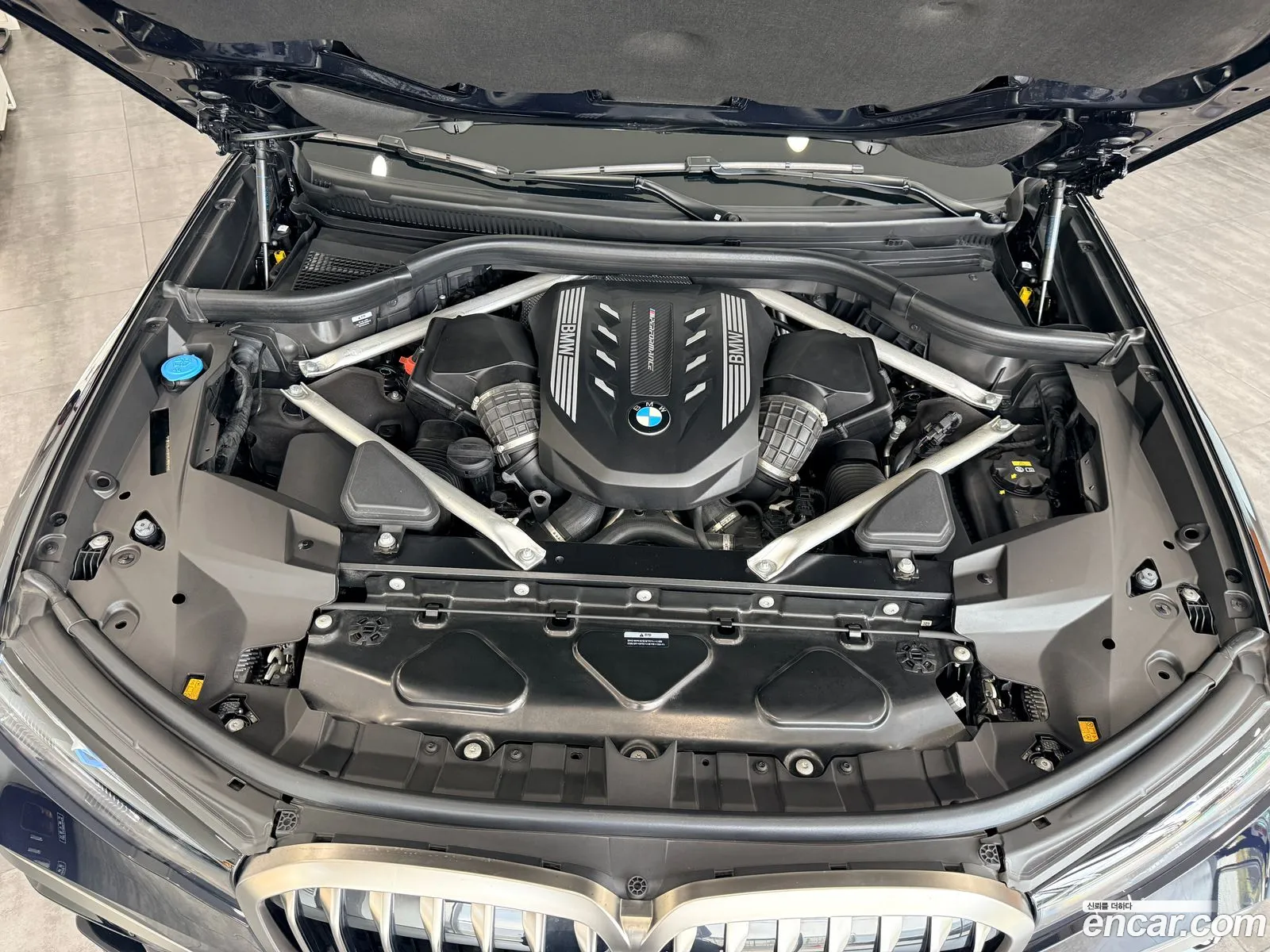 BMW X7 2022 — 17