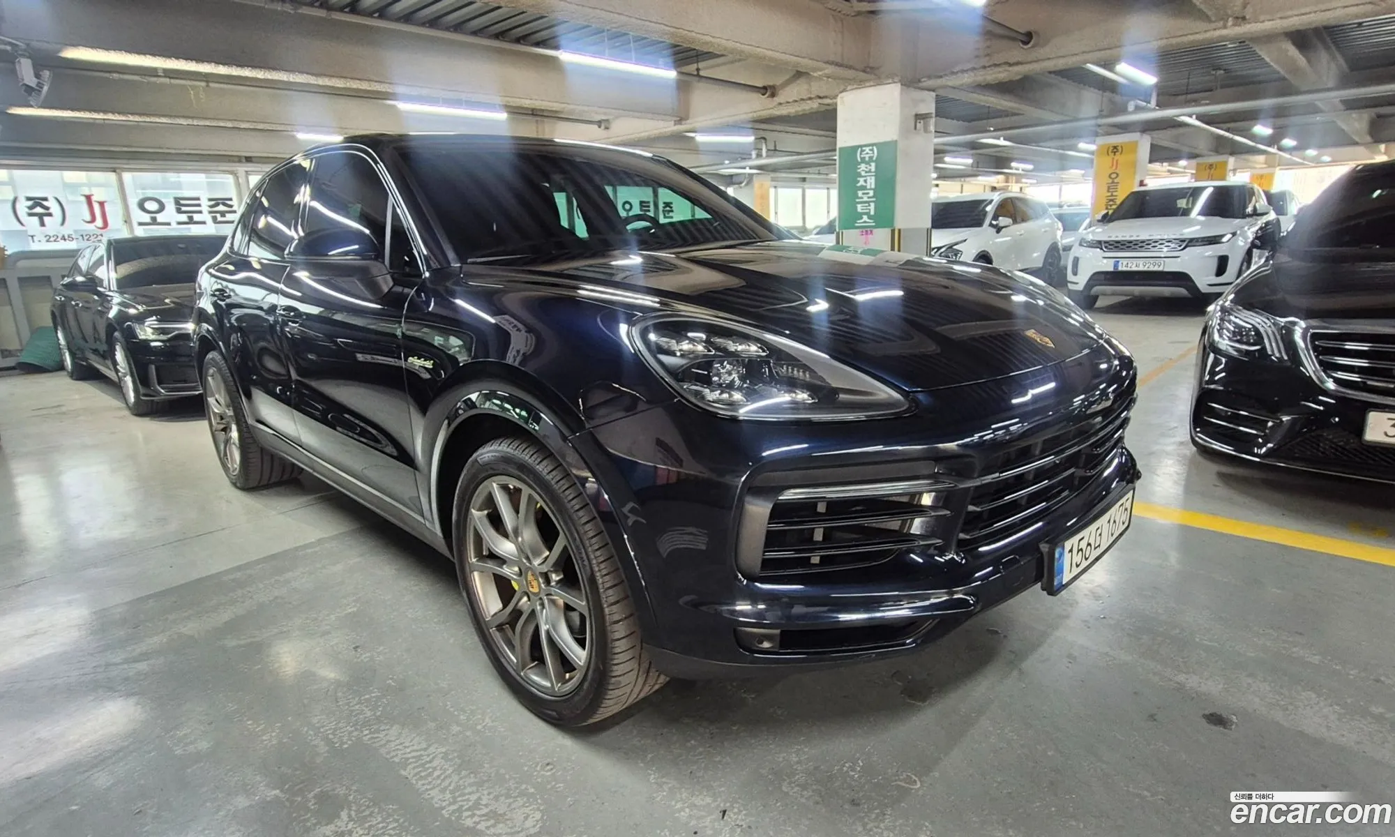Porsche Cayenne 2021 — 14