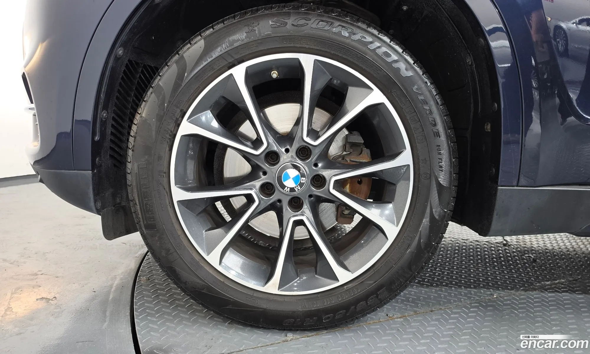 BMW X5 2017 WBAKS4101J0W63097 — 12