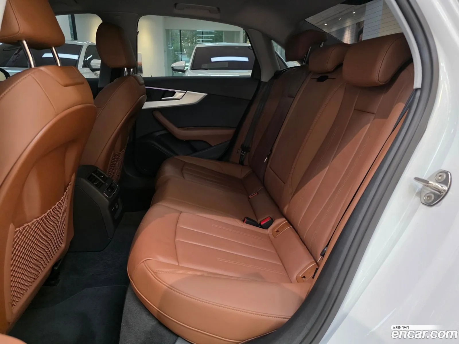 Audi A4 2023 — 14