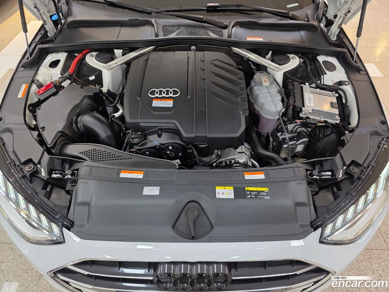 Audi A4 2023 — 17