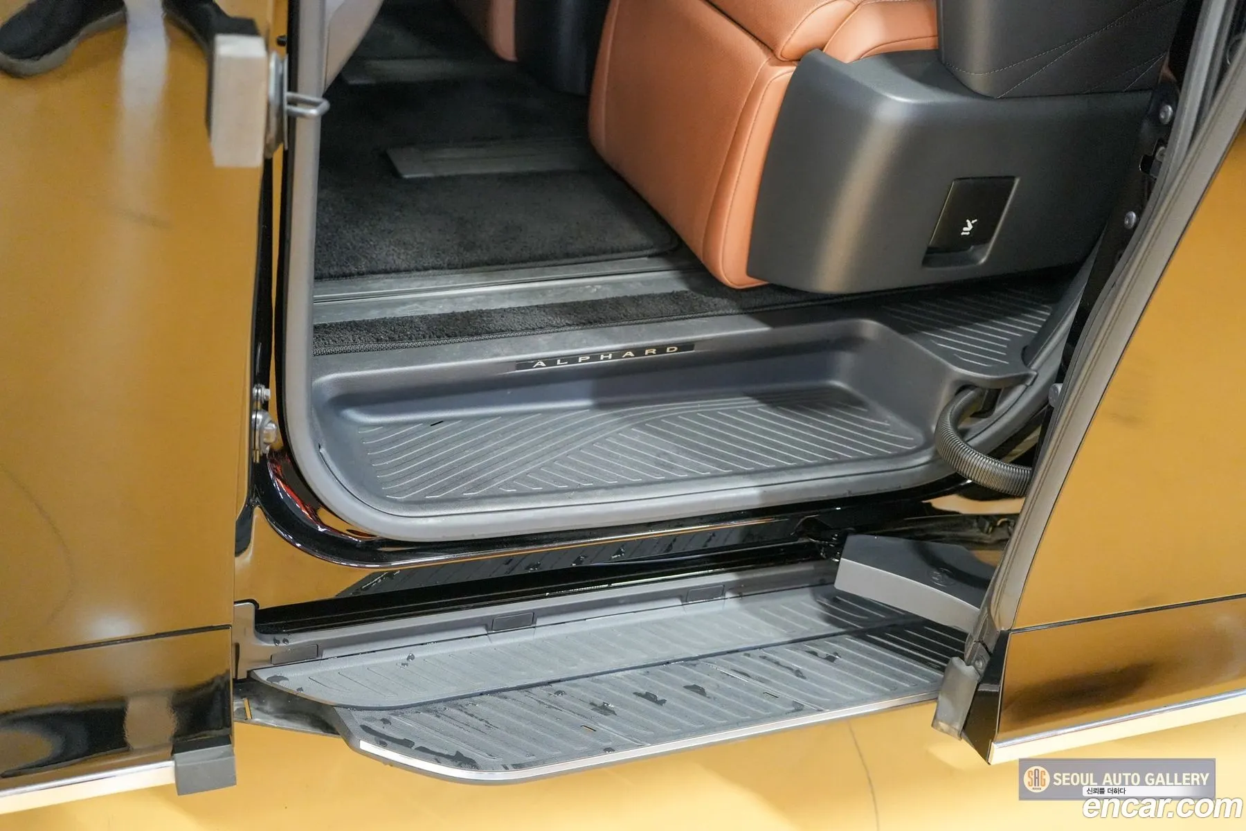 Toyota Alphard 2025 — 3