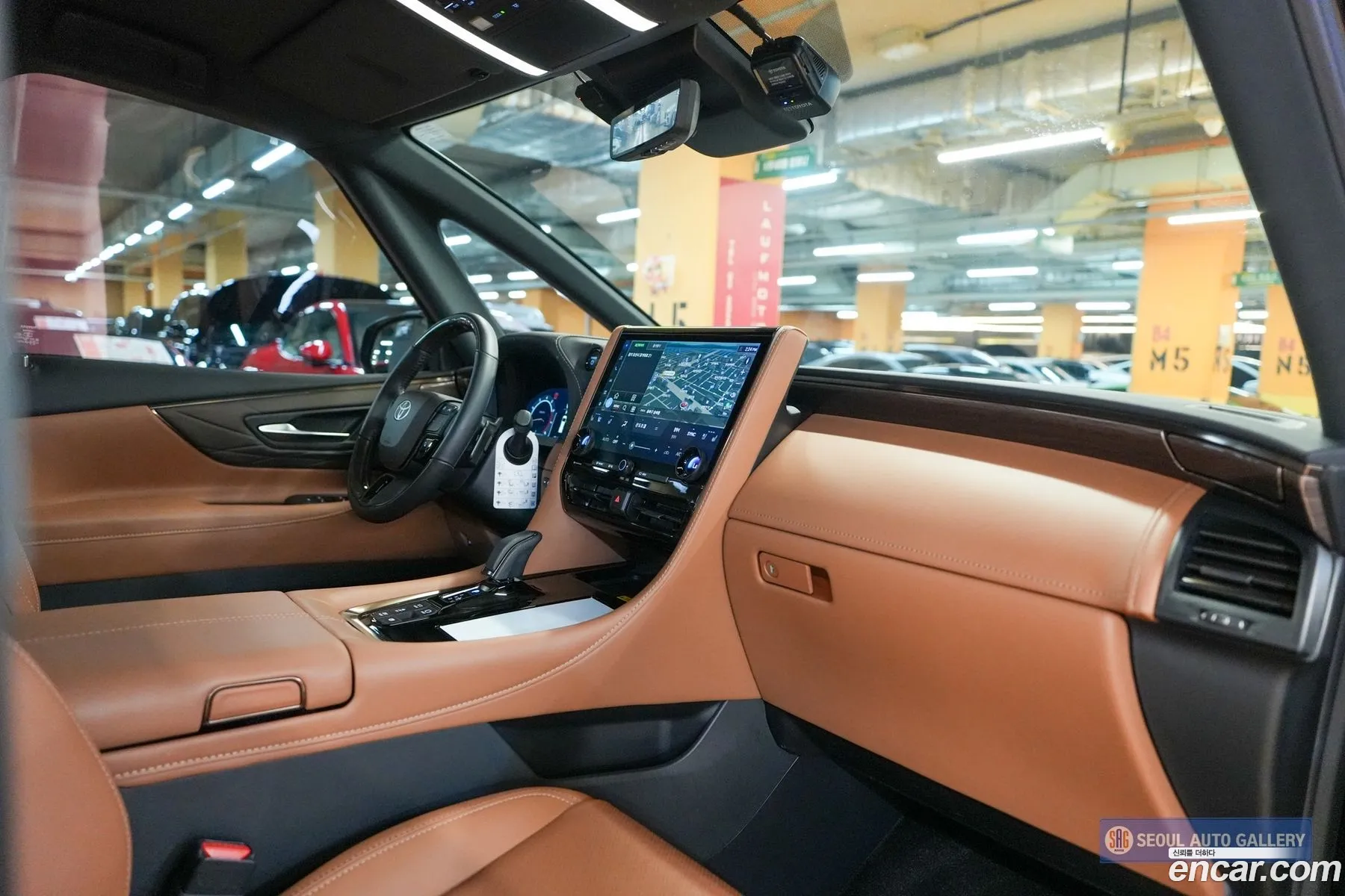 Toyota Alphard 2025 — 10